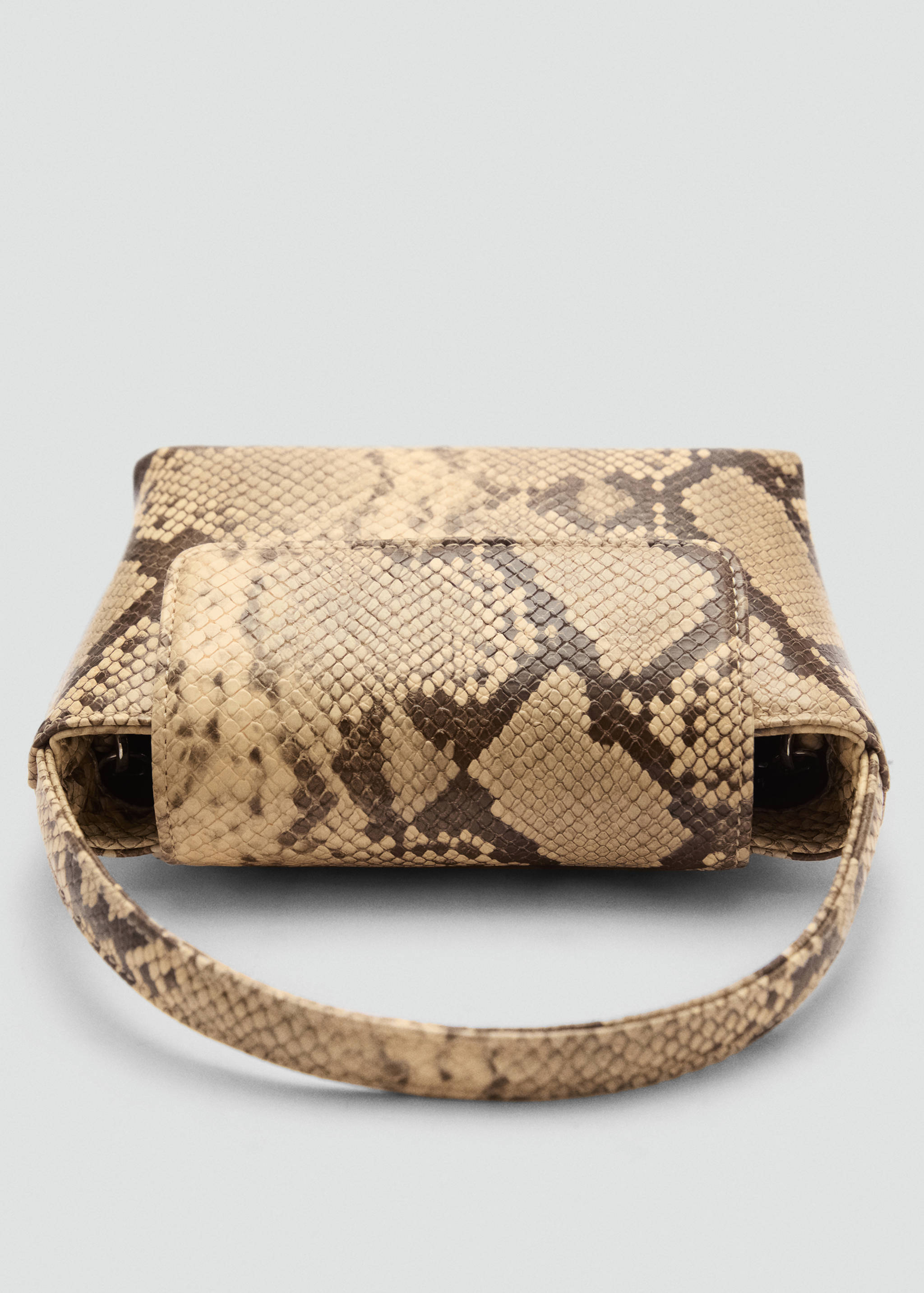 Umschlagtasche mit Kette - Detail des Artikels 2