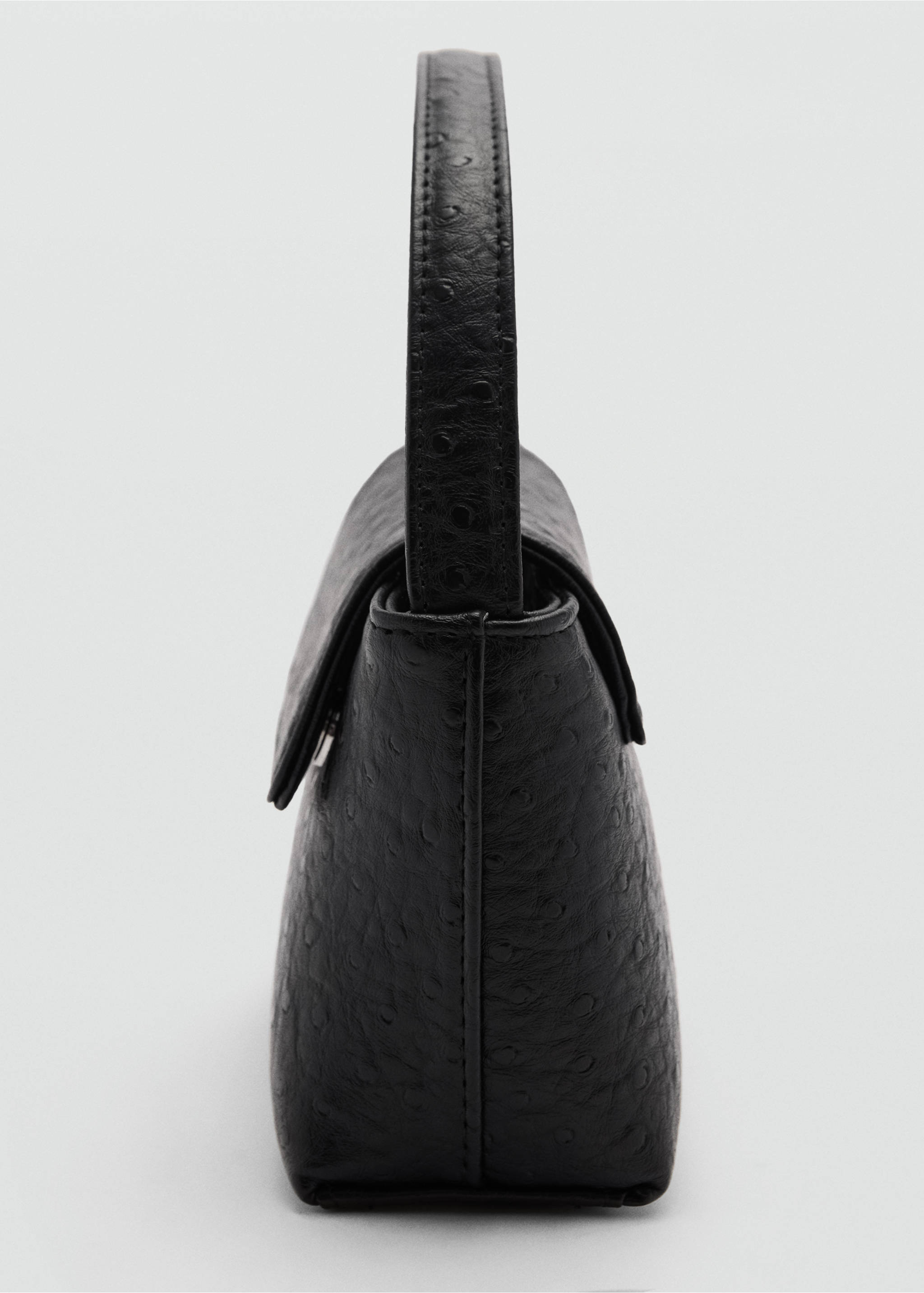 Sac à rabat chaîne - Détail de l'article 1, Noir. Ref: 77055662-00.