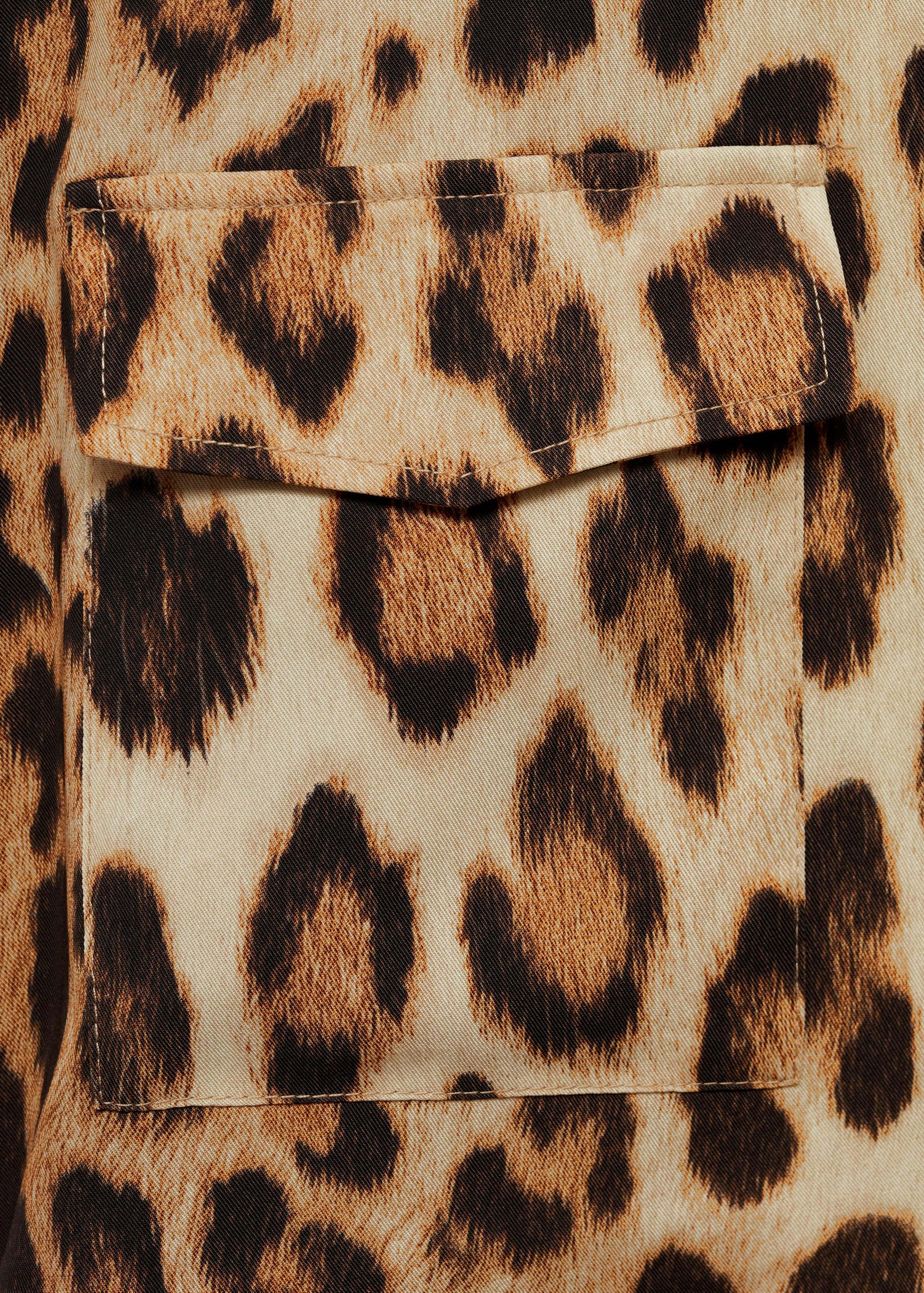 Leopard-print shirt dress - Details of the article 0