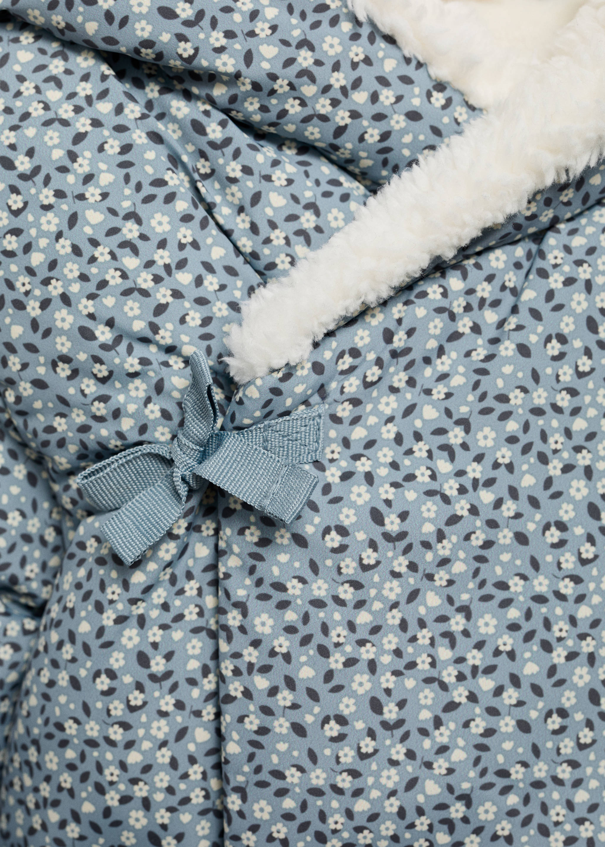 Fur-effect floral-print anorak - Details of the article 8