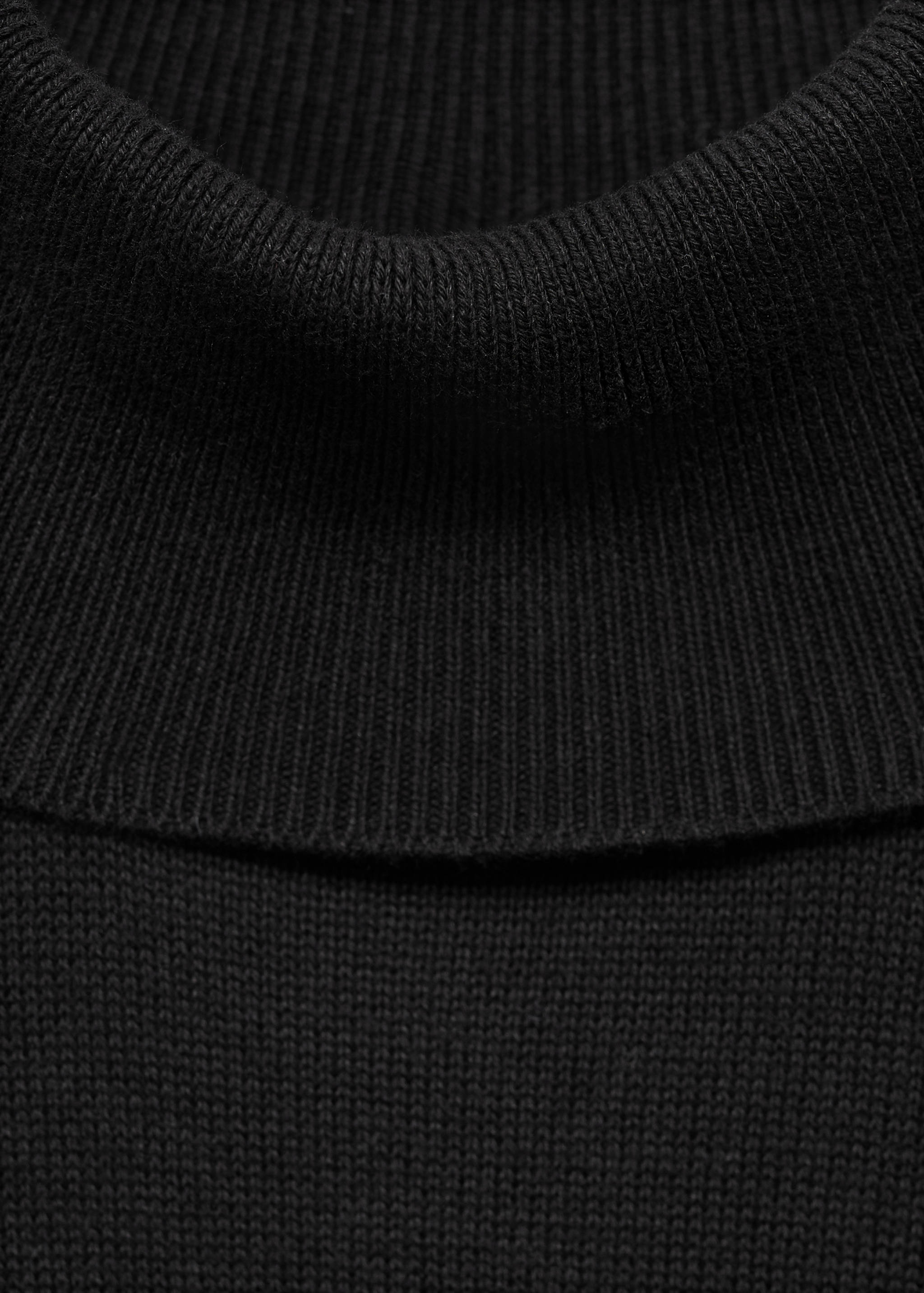 Turtleneck knit sweater - Details of the article 8