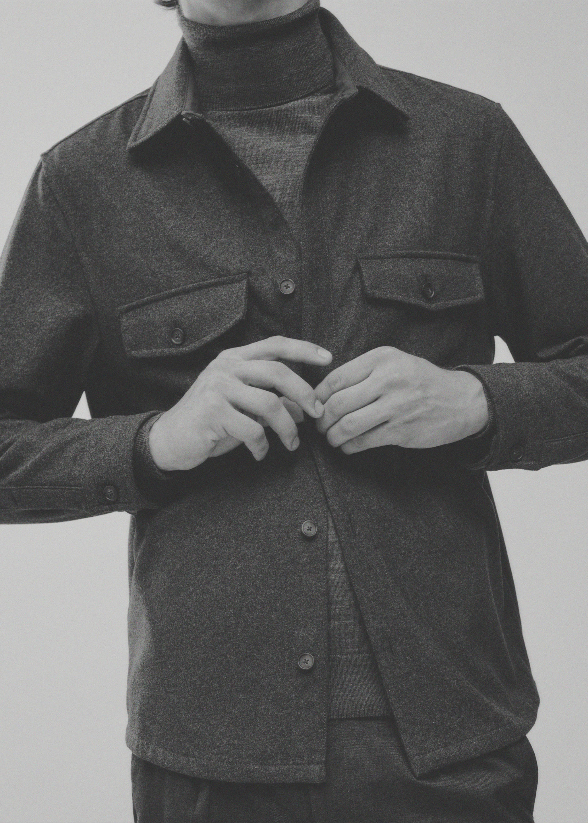Slim-fit overshirt with pockets - Details of the article 3, Dark Heather Grey. Ref: 77055974-00.