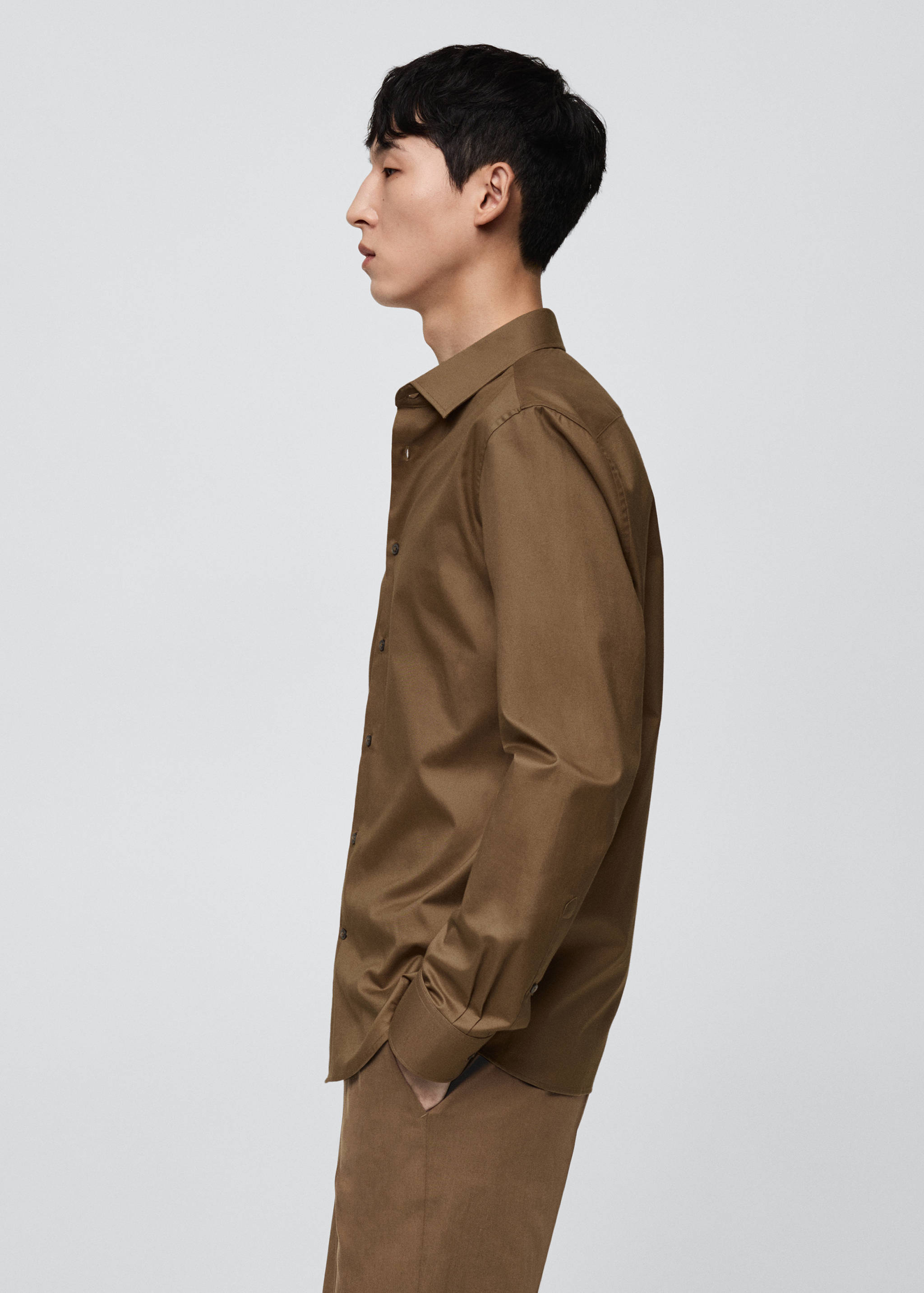 100% cotton twill regular-fit shirt - Details of the article 2