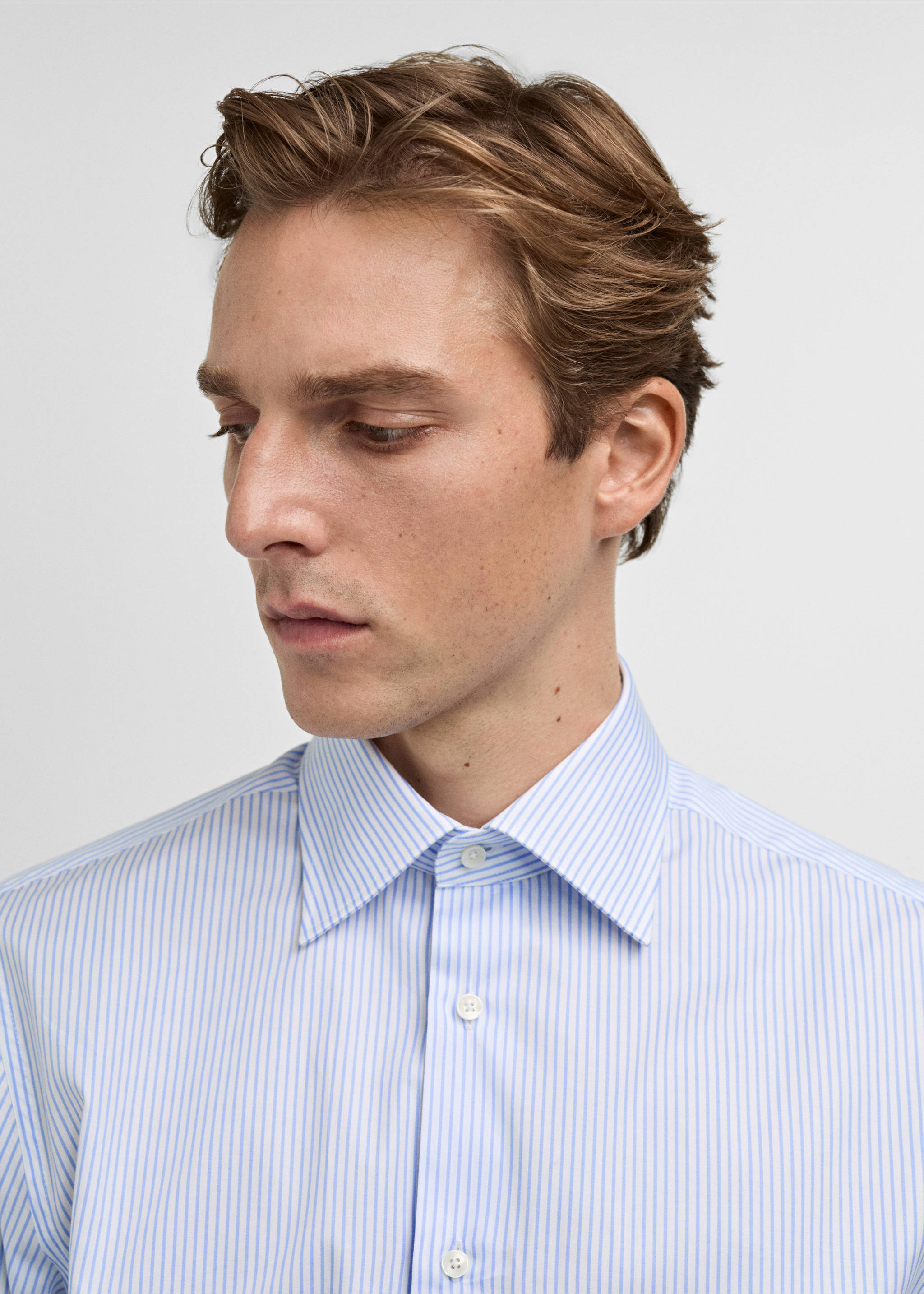 Chemise 100 % coton rayures slim-fit - Détail de l'article 1, Bleu. Ref: 77055986-00.