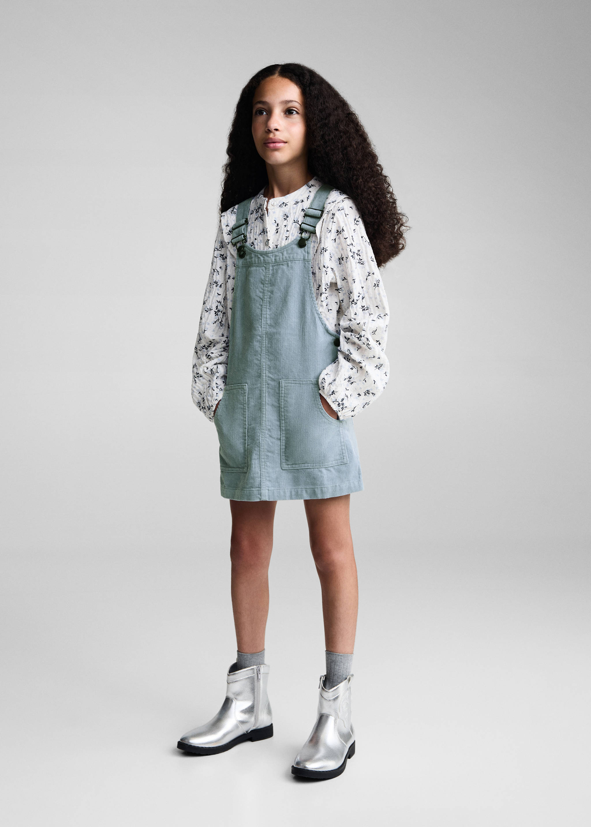 Corduroy pinafore with pockets - General plane