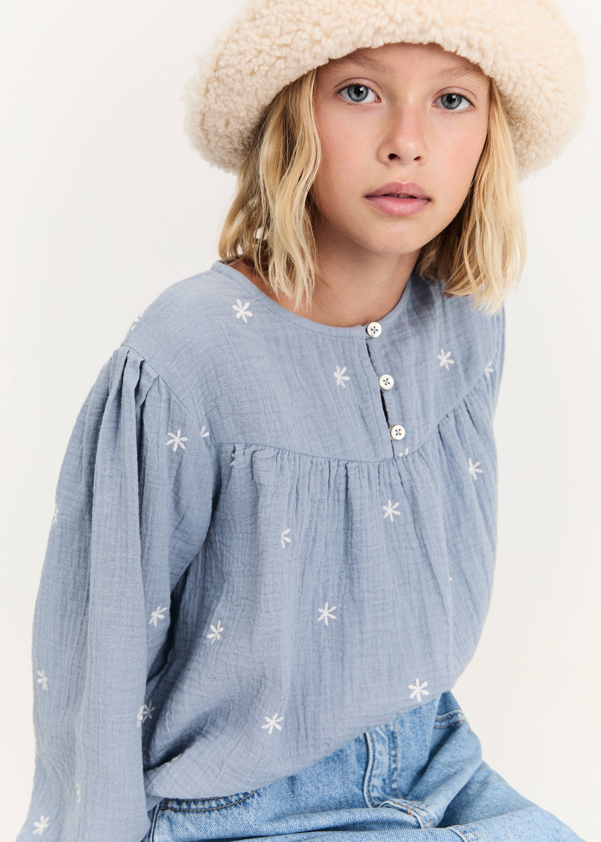 Brusa detalls brodats - Detall de l'article 1