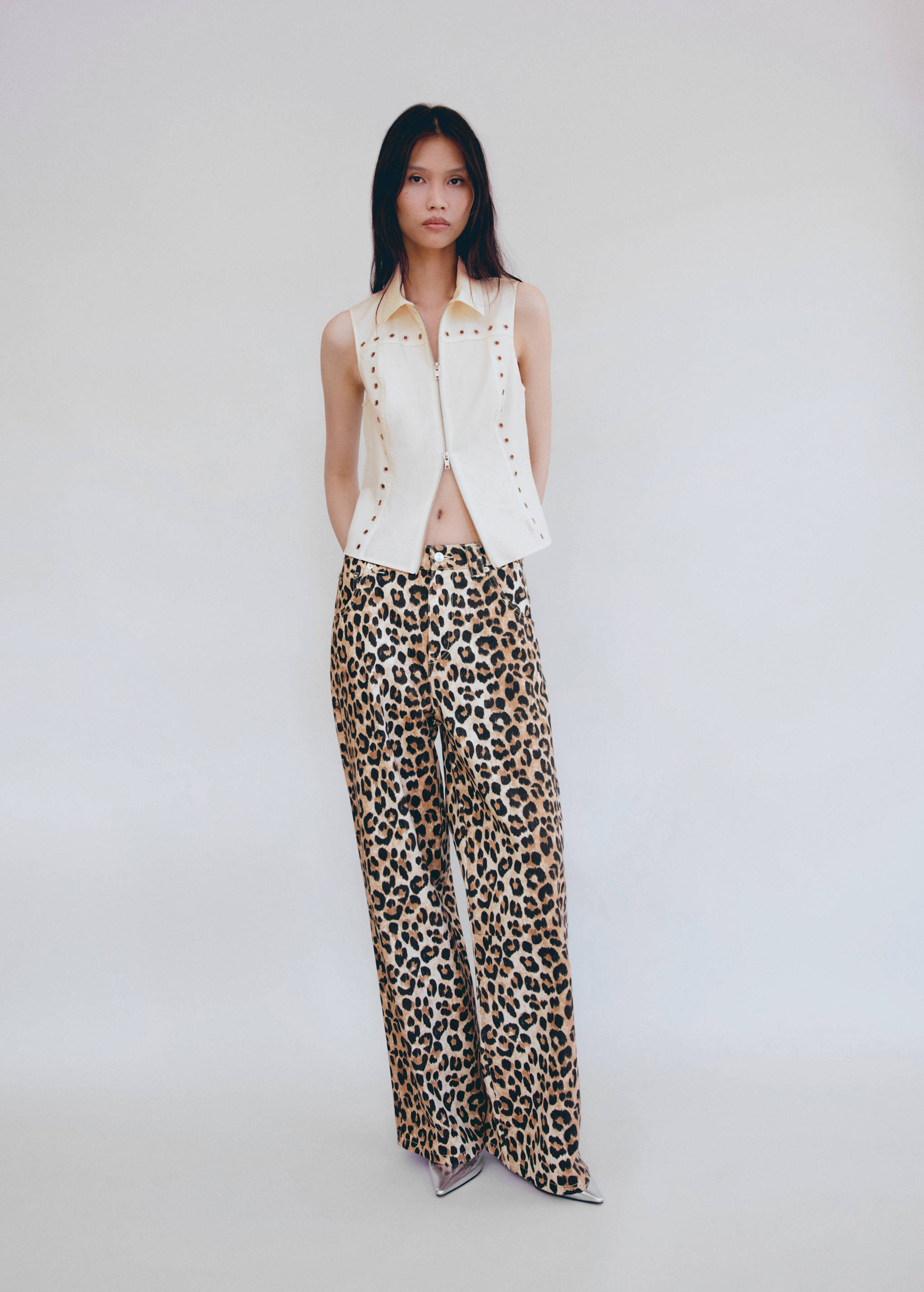 Studded top with zip - General plane