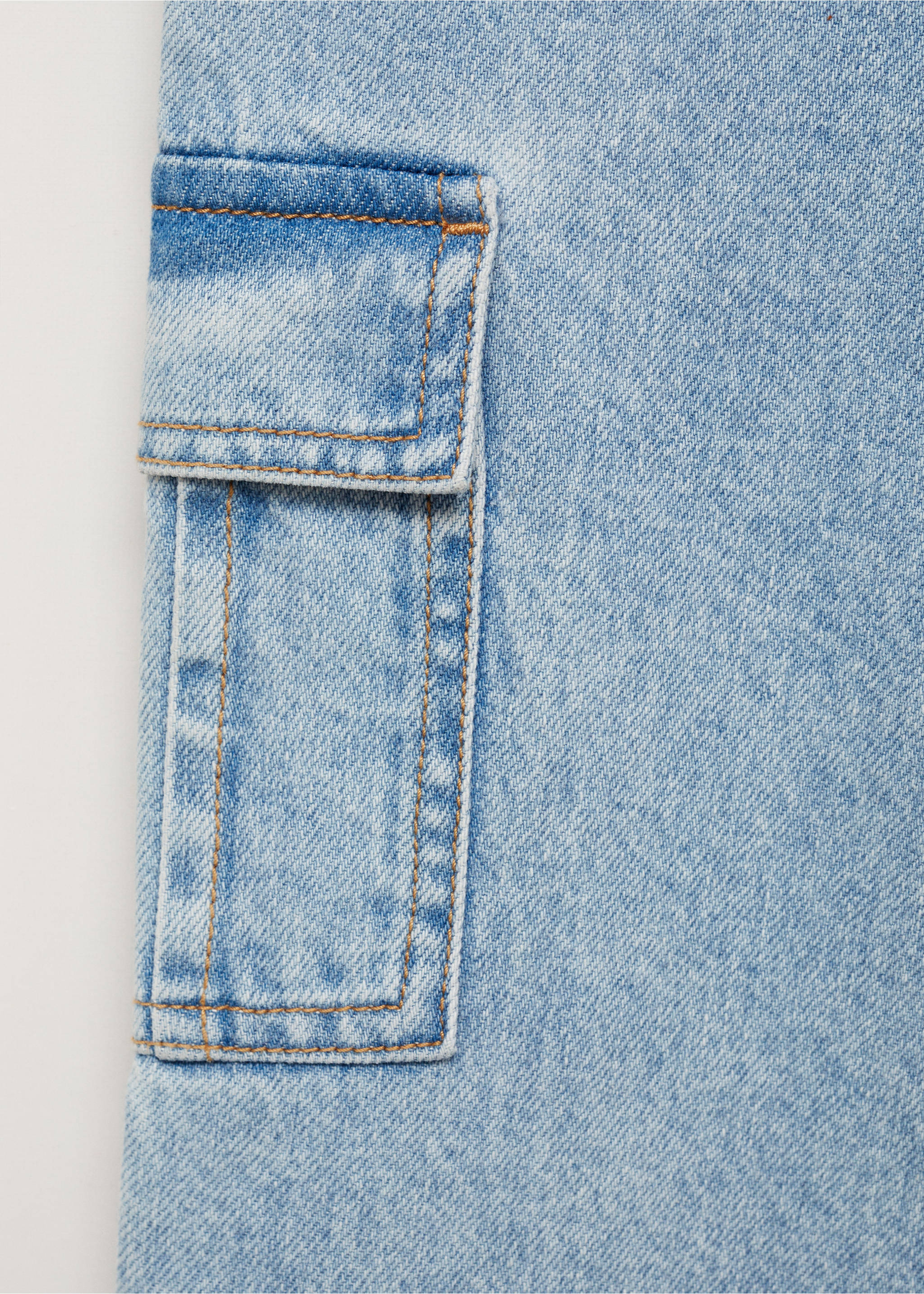 Pocket cargo jeans - Details of the article 0, Light Blue. Ref: 77056349-00.