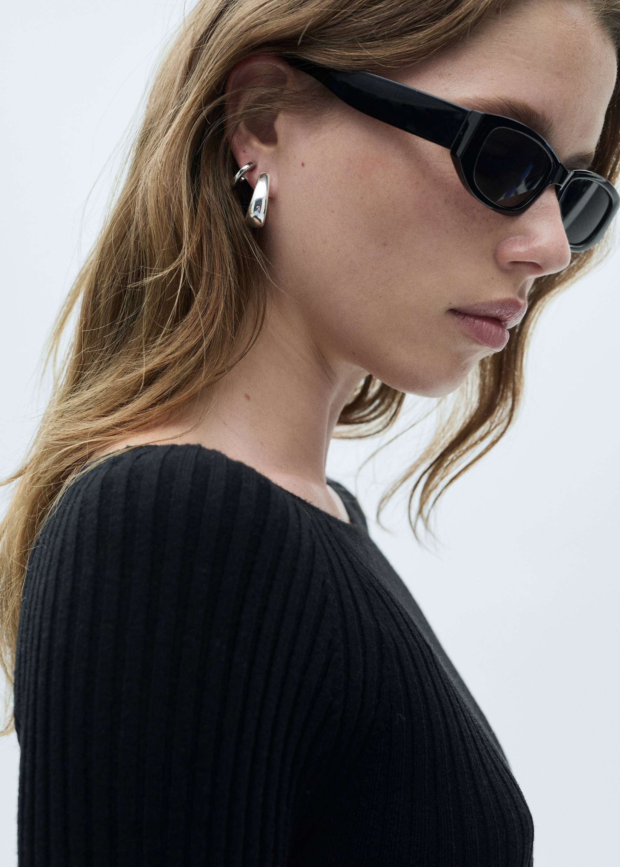 Ribbed knit dress - Details of the article 1