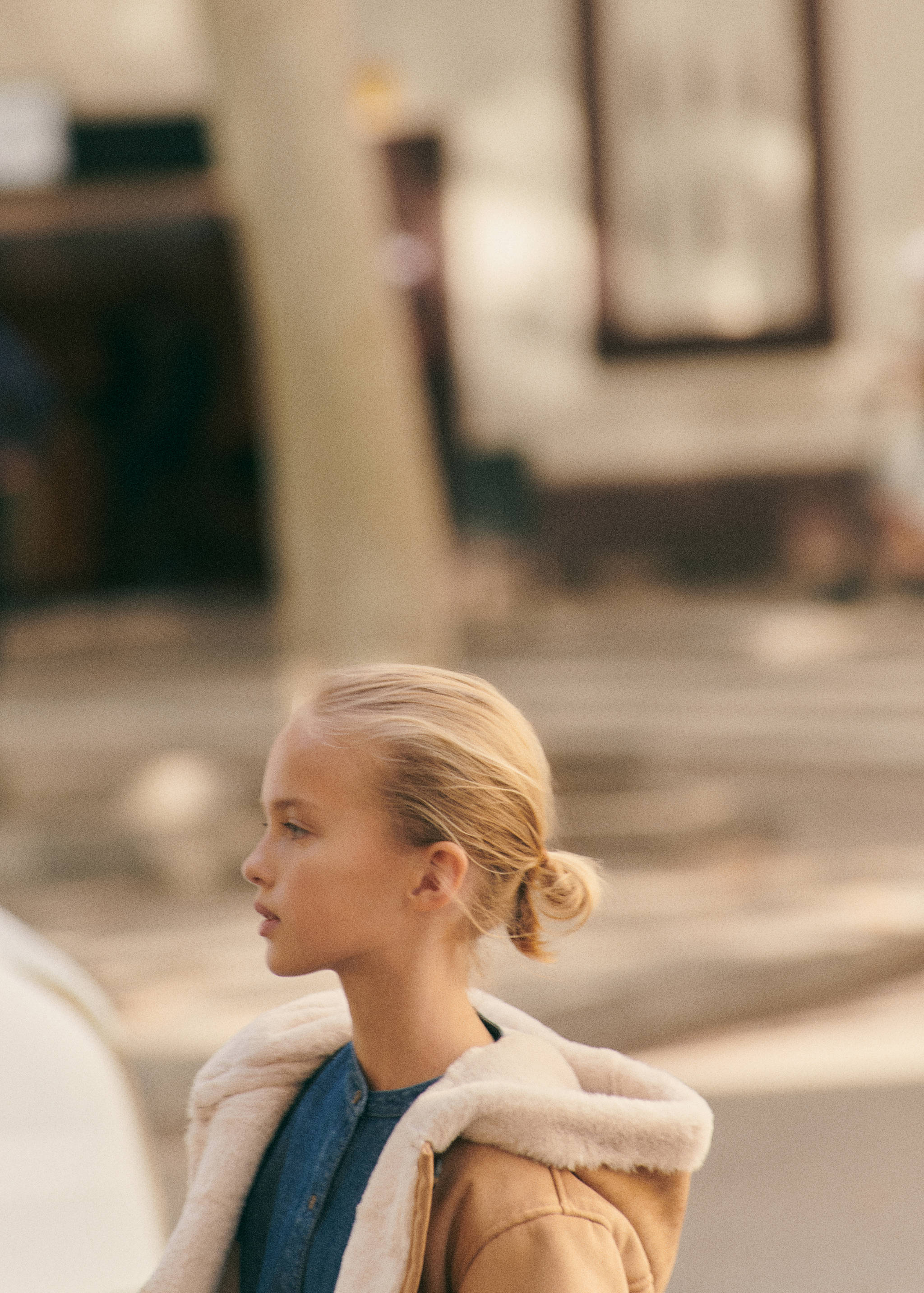 Fur and suede-effect coat - Details of the article 5