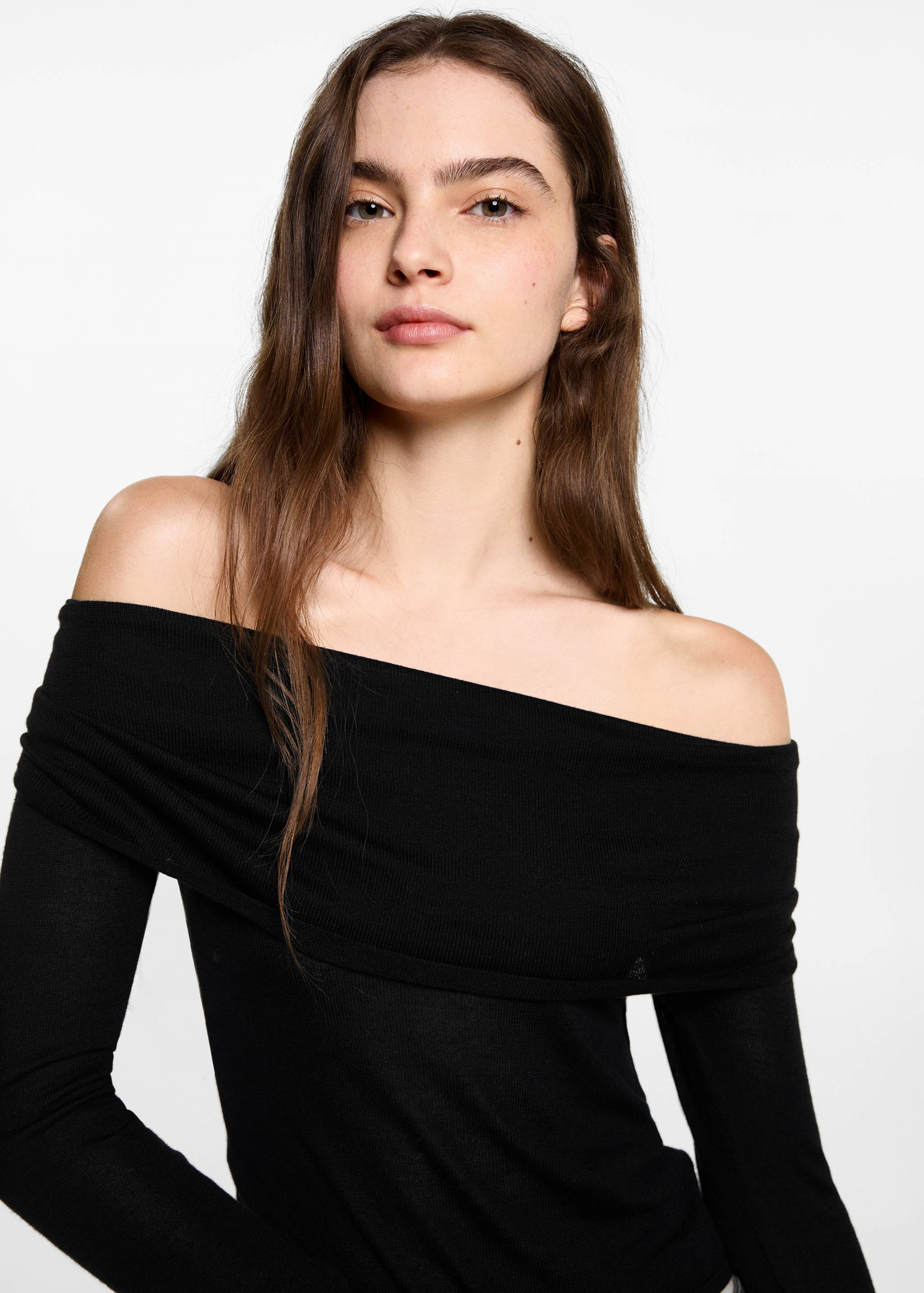 Camisola com ombros de fora - Pormenor do artigo 1