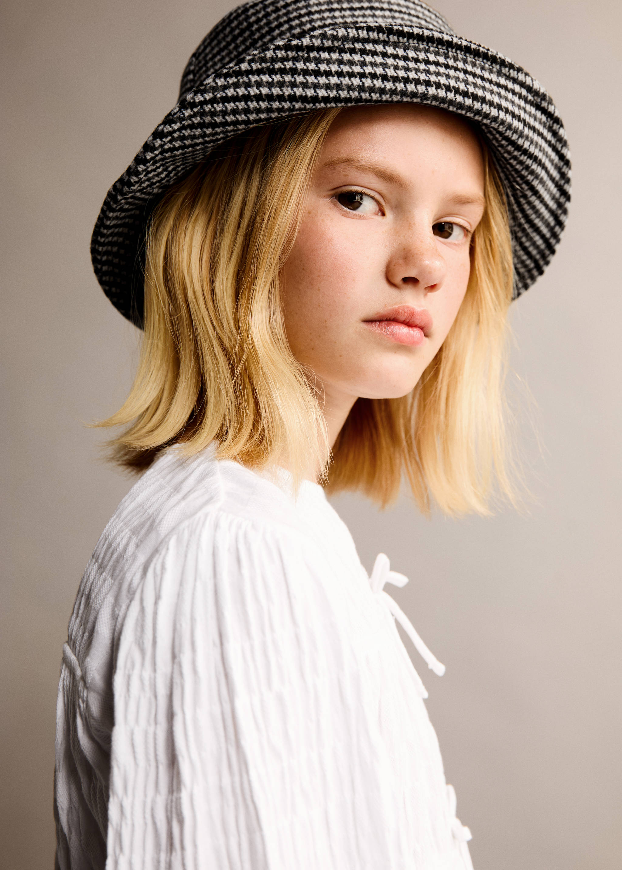 Fischerhut mit Hahnentrittmuster - Allgemeine Ansicht