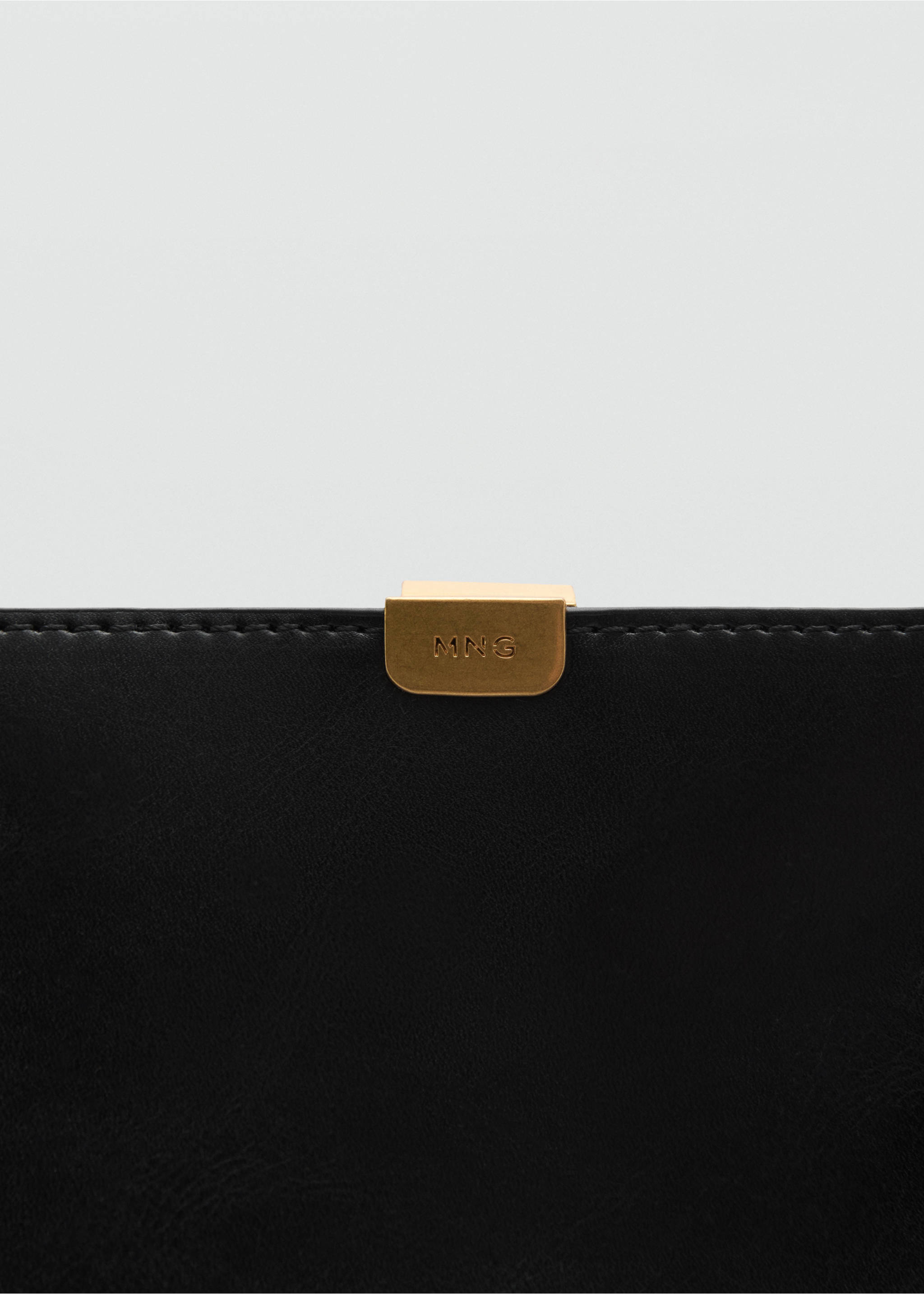 Shopper bag with metallic detail - Details of the article 1, Black. Ref: 77056746-00.