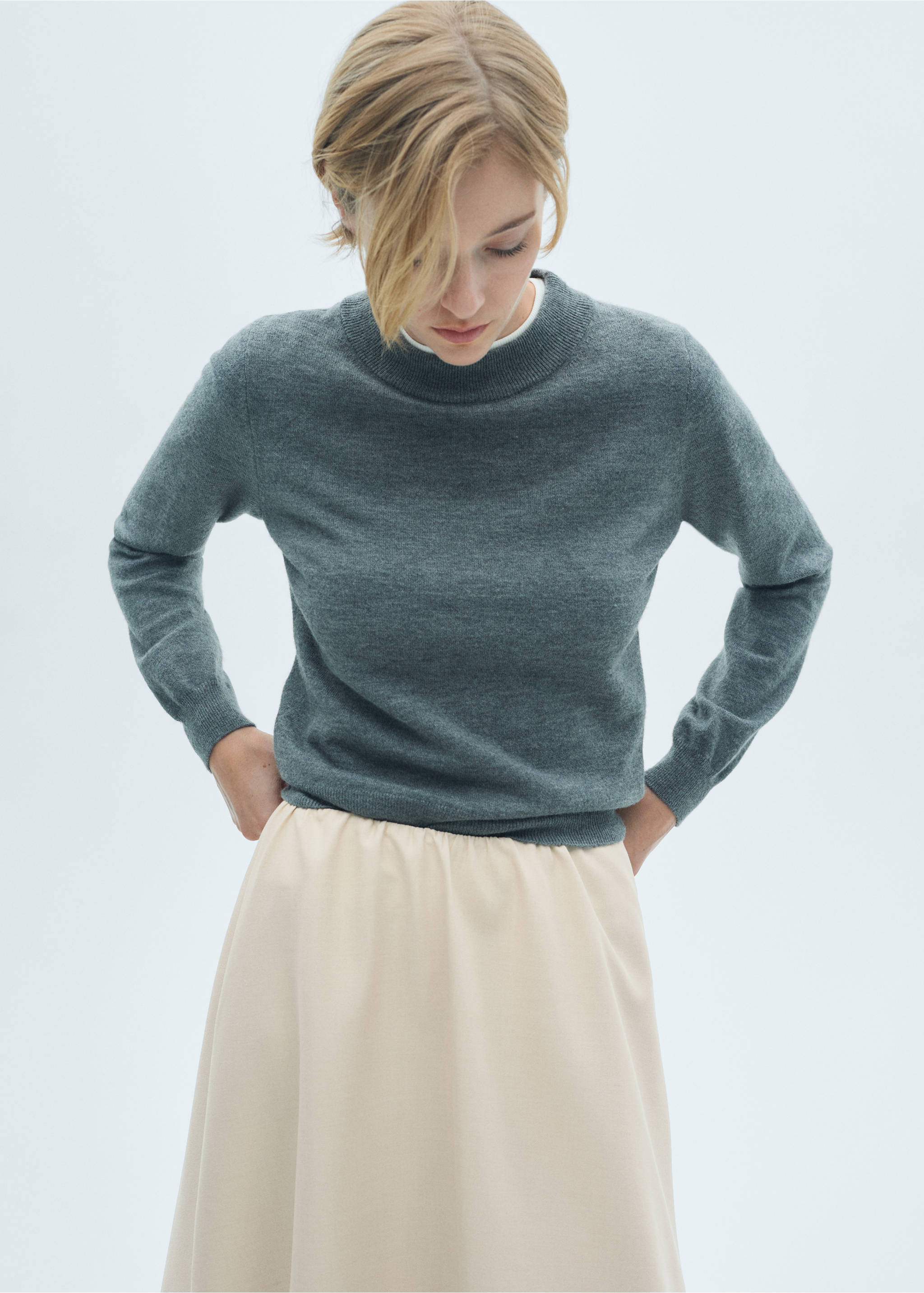 Midirock in A-Linie - Detail des Artikels 1, Sandfarben. Ref: 77056752-00.