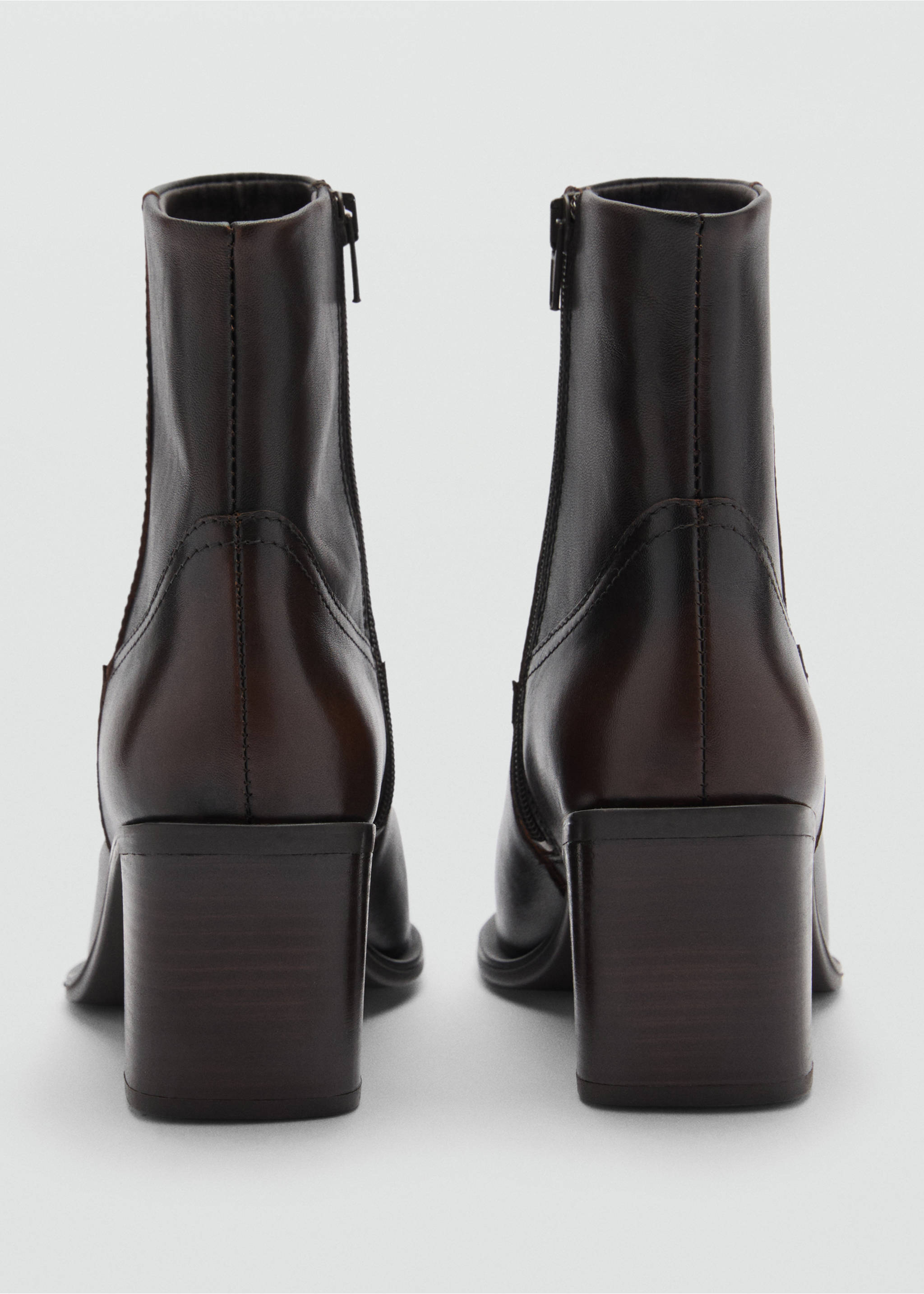 Leather ankle boots with block heel - Details of the article 3, Brown. Ref: 77056758-00.