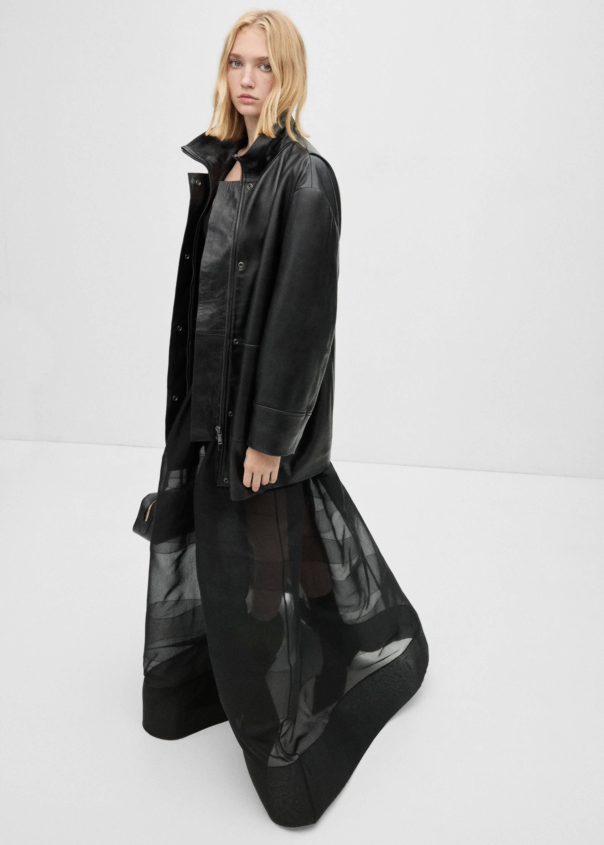 Corset dress with semi-transparent skirt - General plane