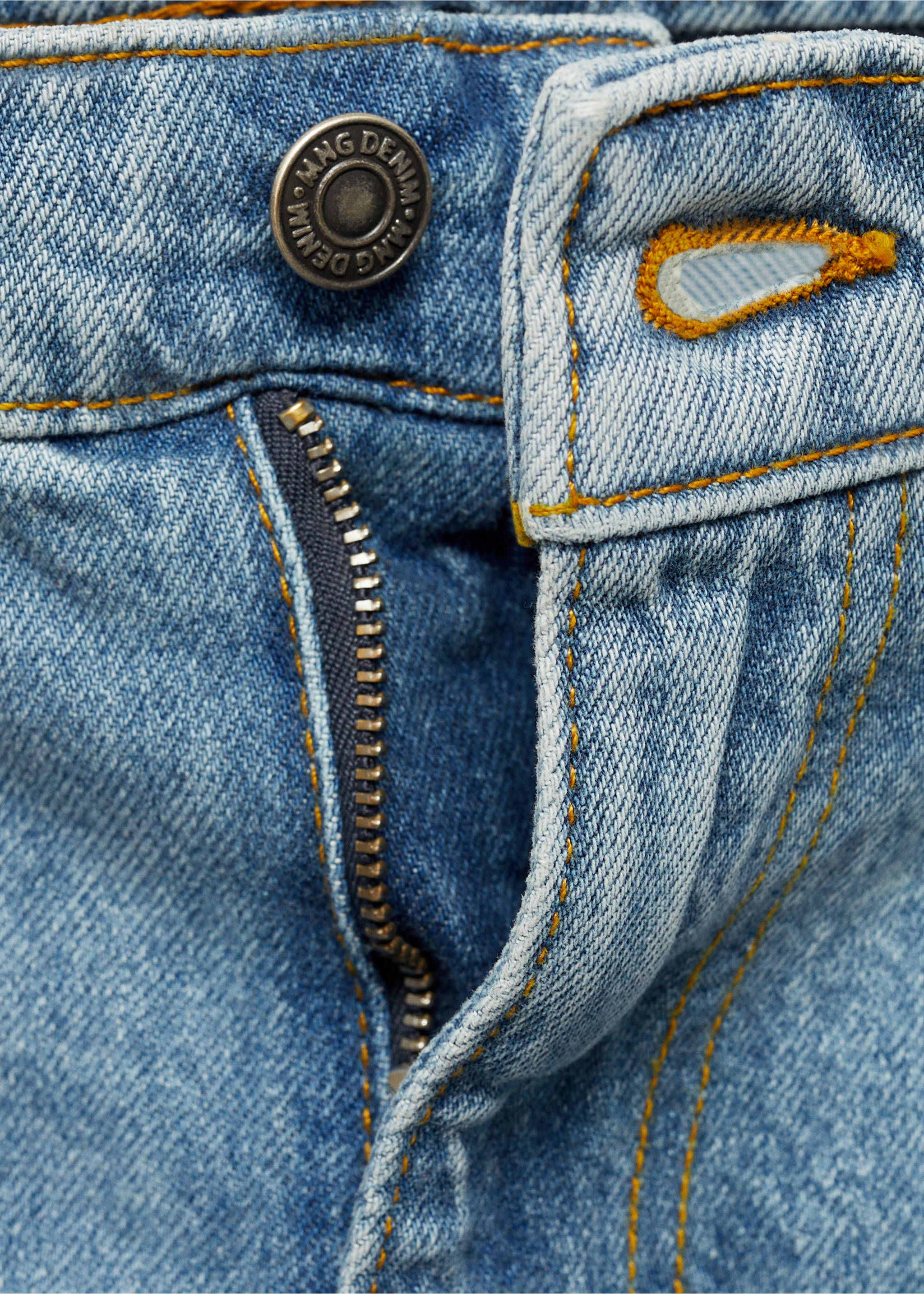 Tapered-fit jeans in light wash - Details of the article 0, Medium Blue. Ref: 77056765-00.