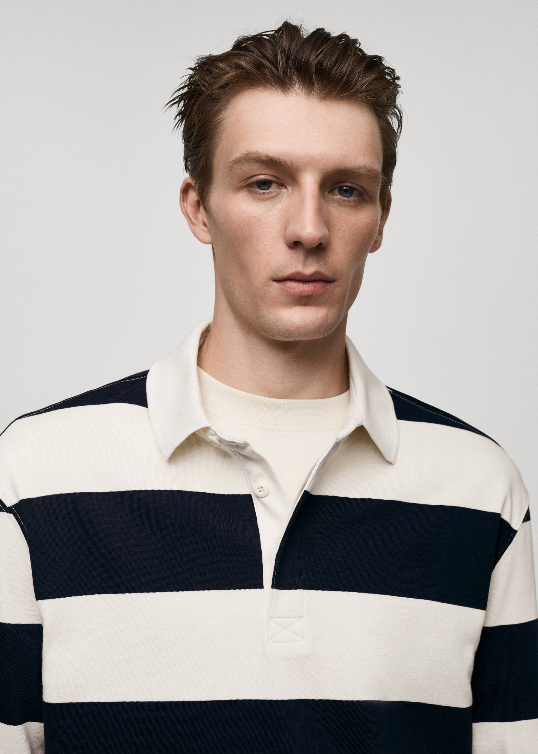 100% cotton striped regular-fit polo shirt - Details of the article 1, Dark Navy. Ref: 77057112-00.
