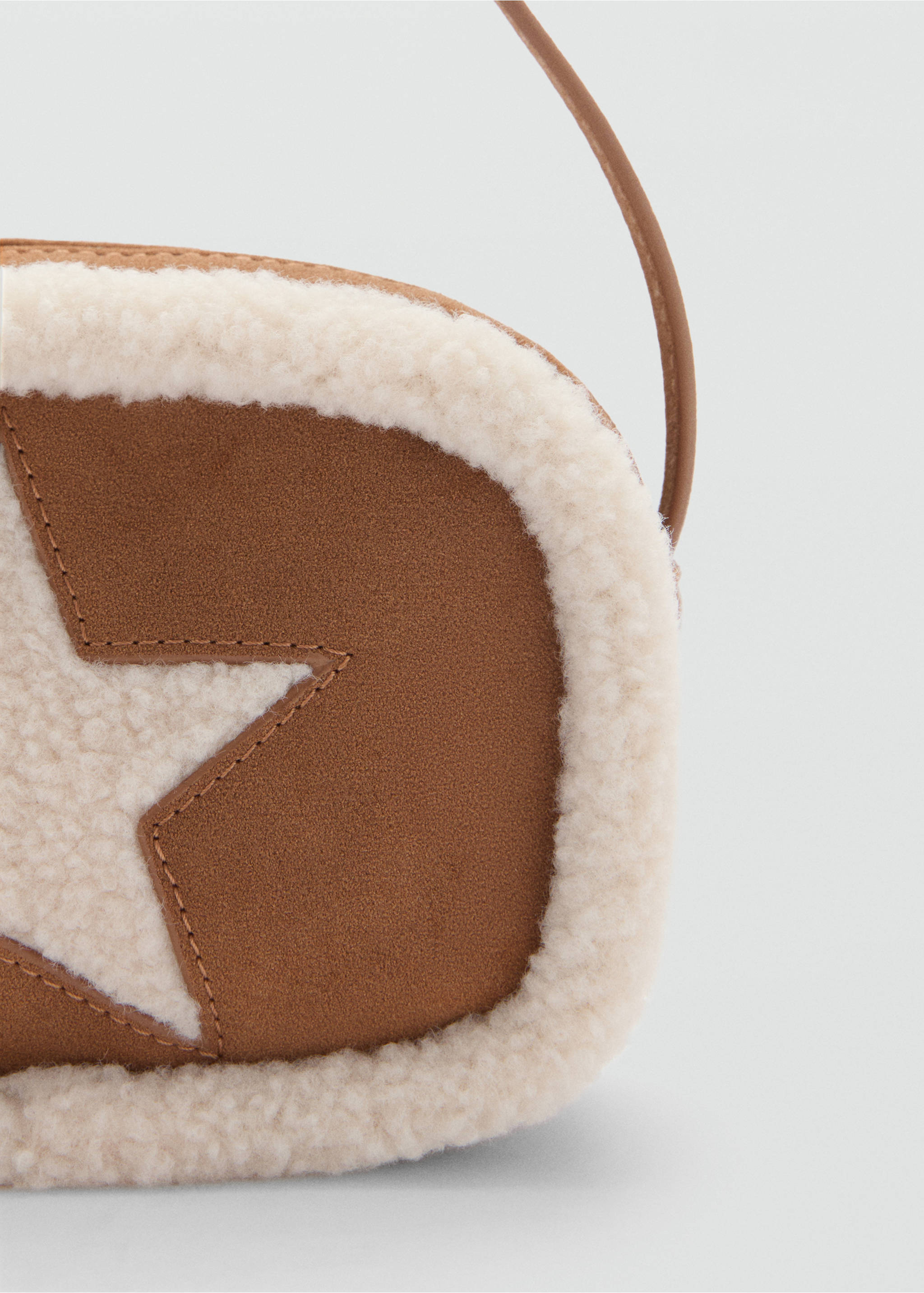 Shearling star bag - Details of the article 2, Medium Brown. Ref: 77057124-00.