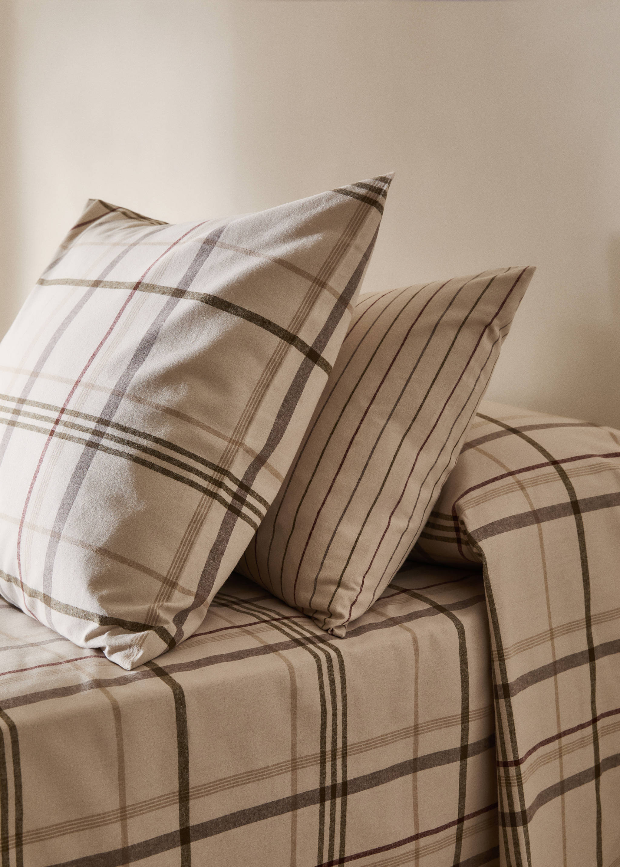 Funda almohada cuadros franela 60x60cm - General plane