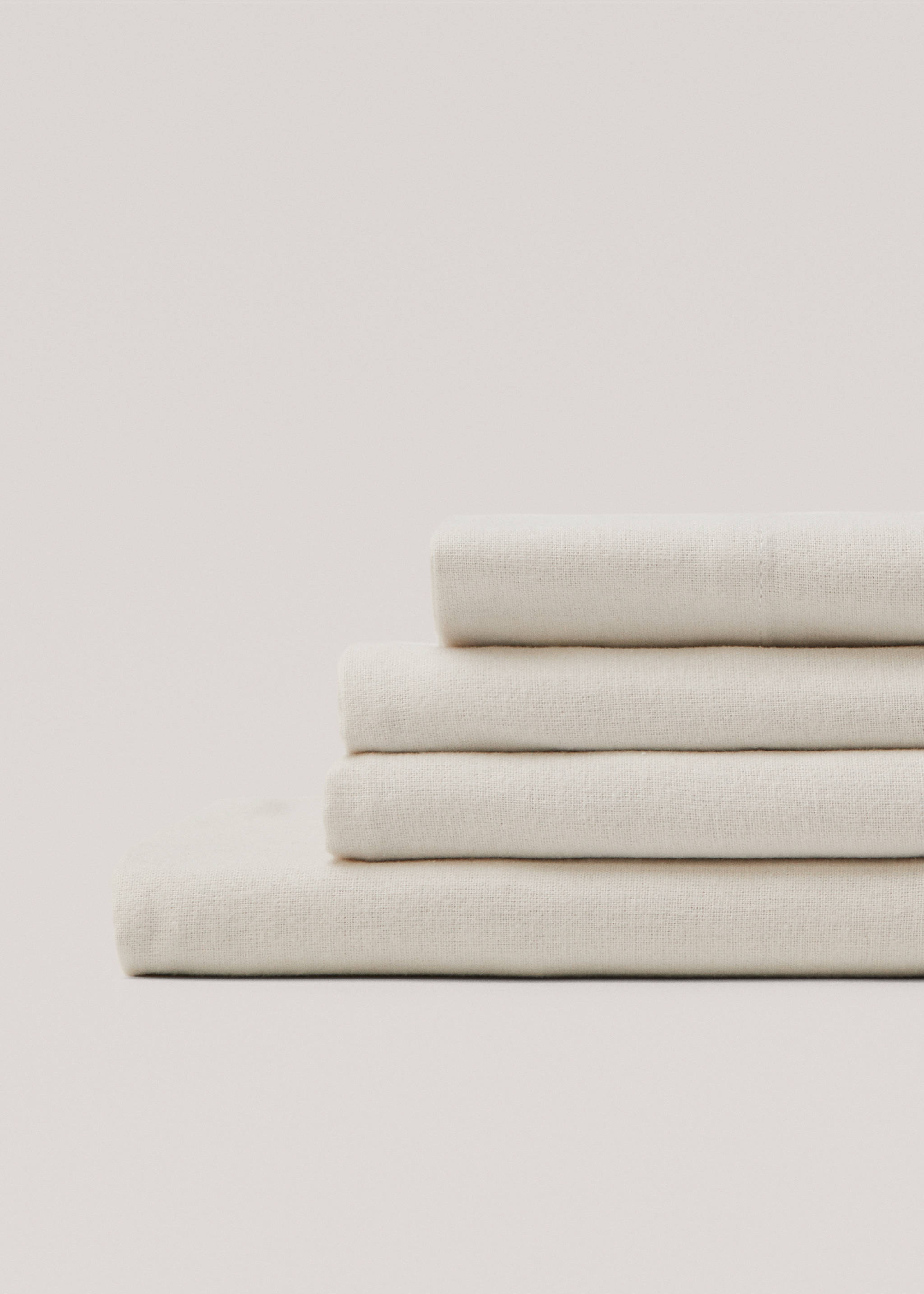 Plain flannel fitted sheet 150cm - Details of the article 2, Beige. Ref: 77057655-00.
