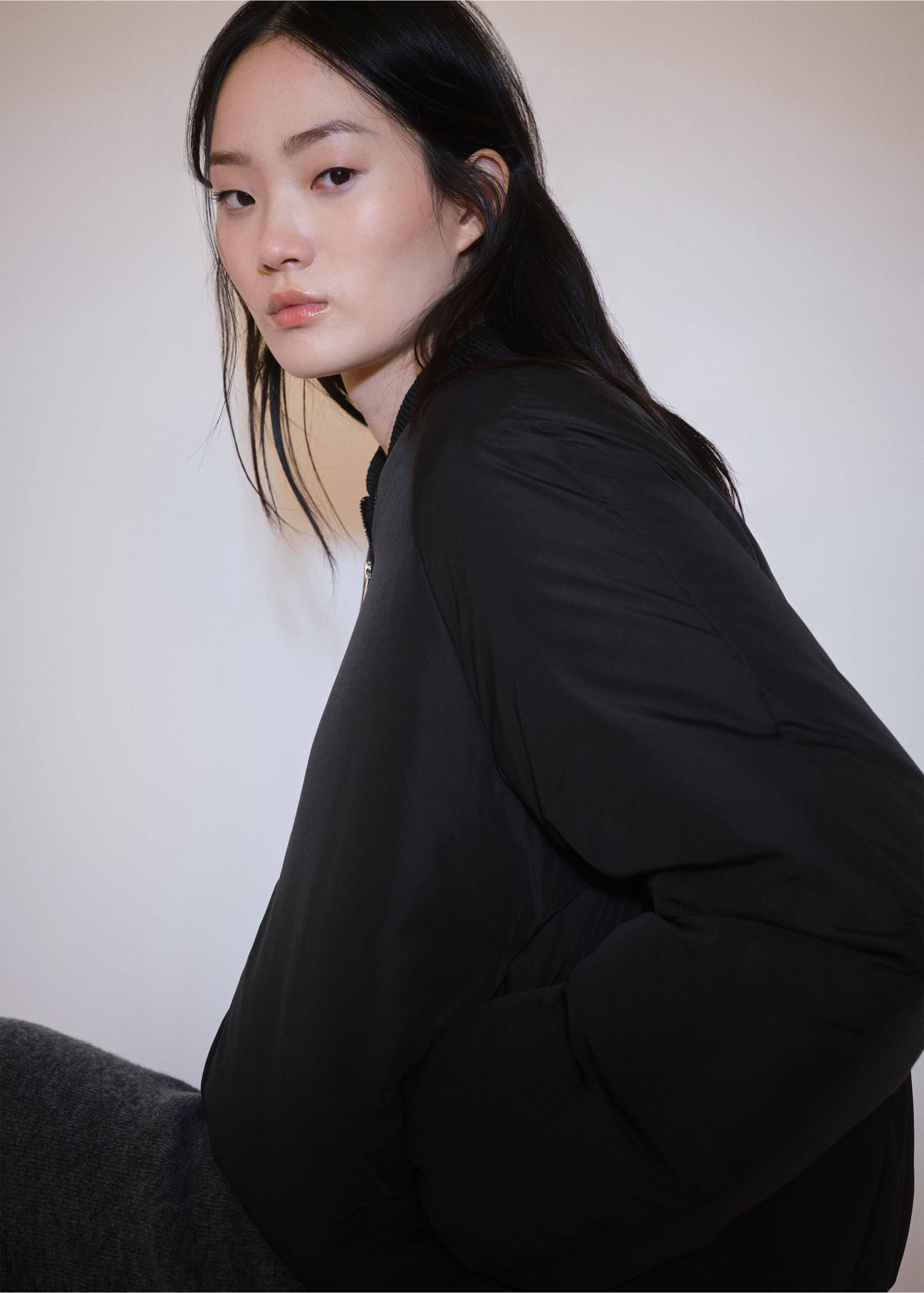 Bomber jacket with zip - Details of the article 2, Black. Ref: 77057663-00.