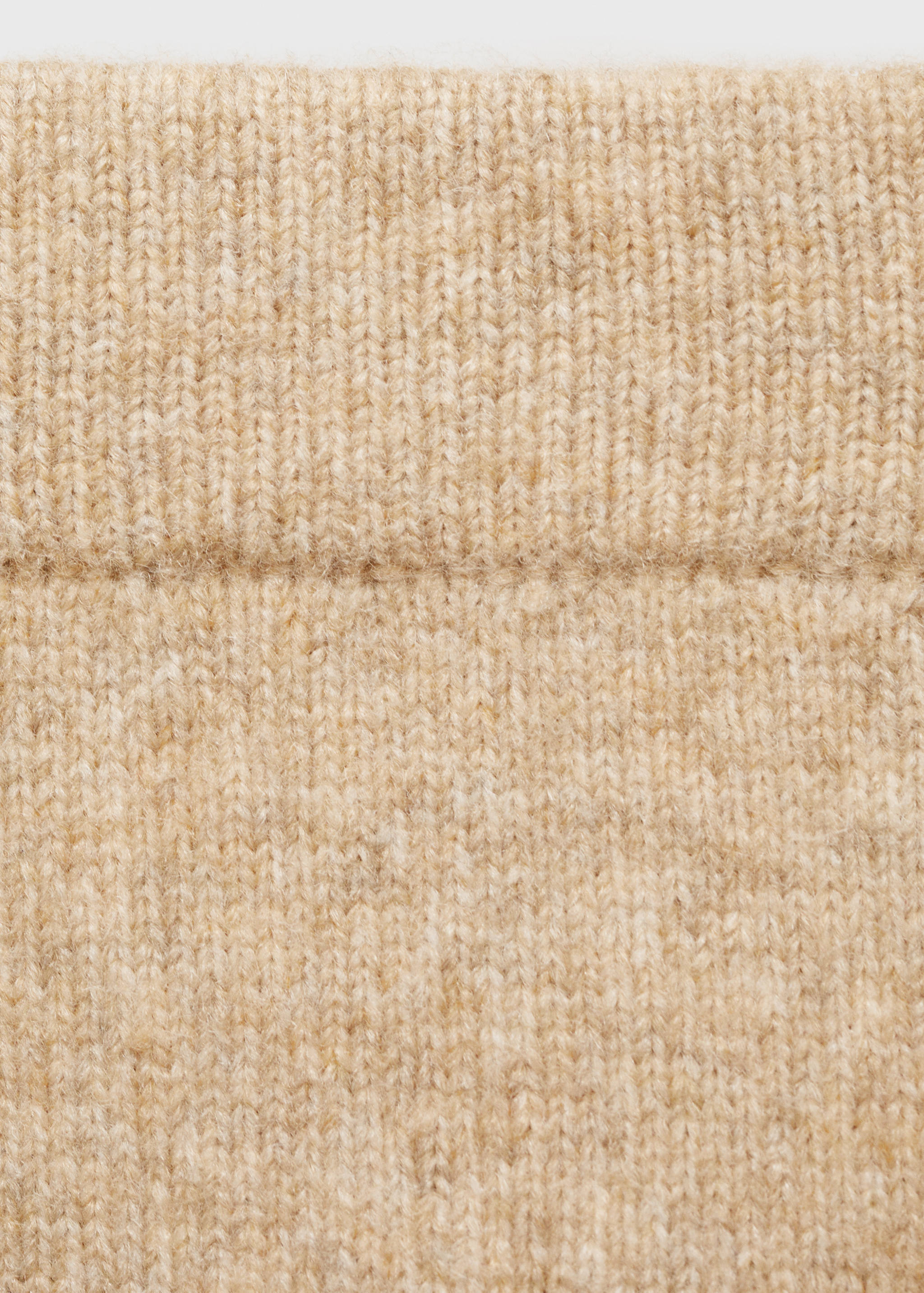 Knitted miniskirt - Details of the article 8