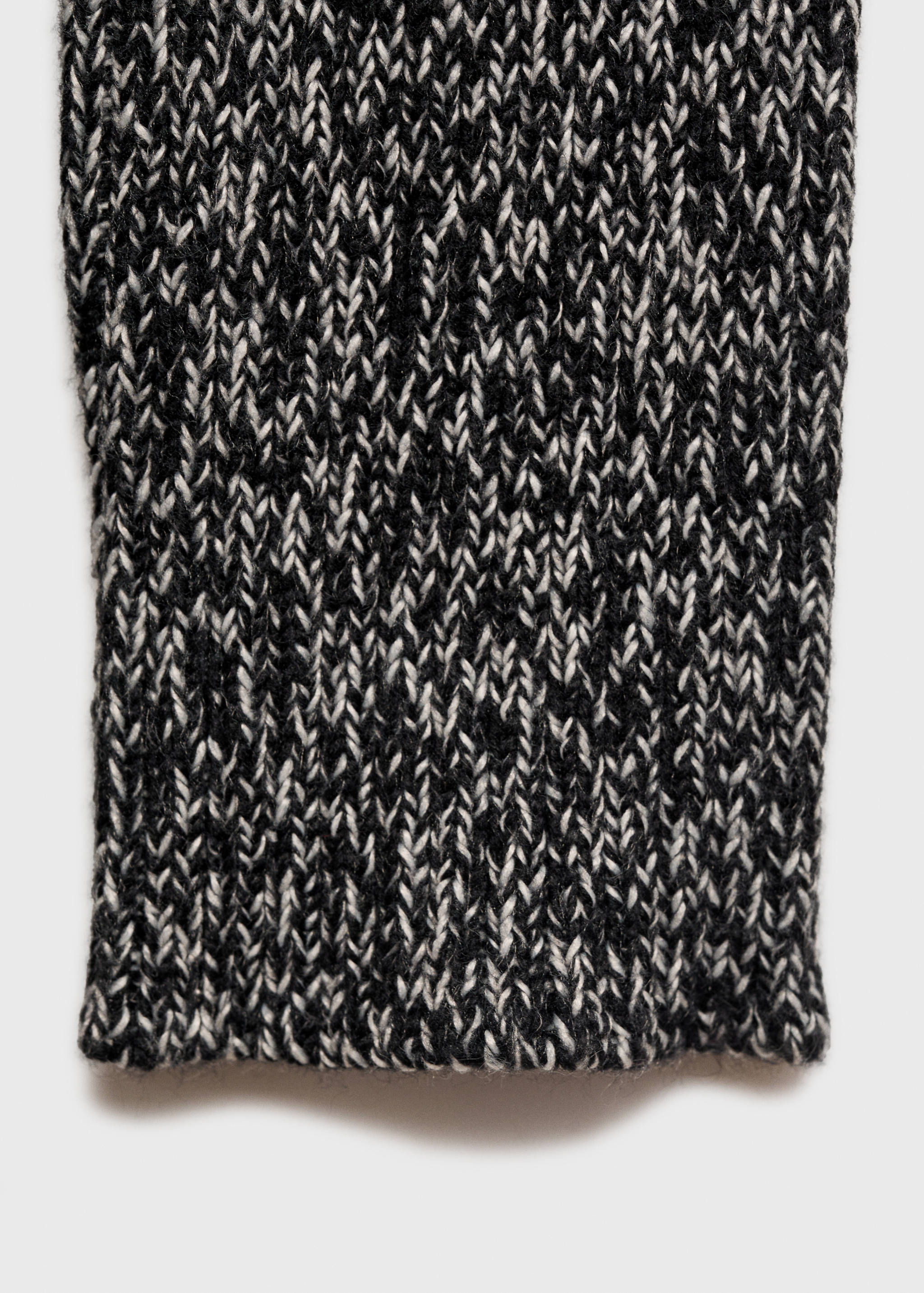 Žíhané úpletové šaty - Detail zboží 0