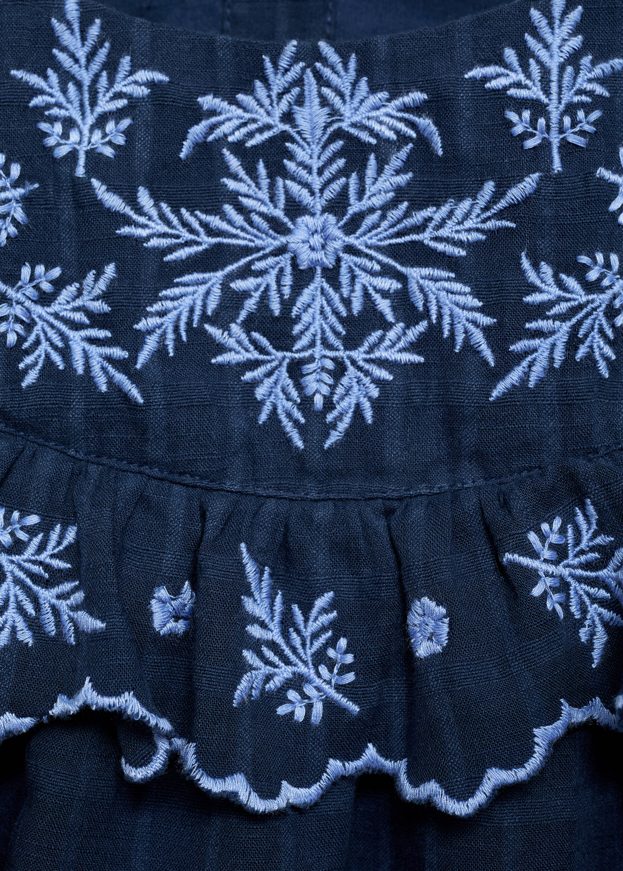 Robe carreaux détail brodé - Détail de l'article 8