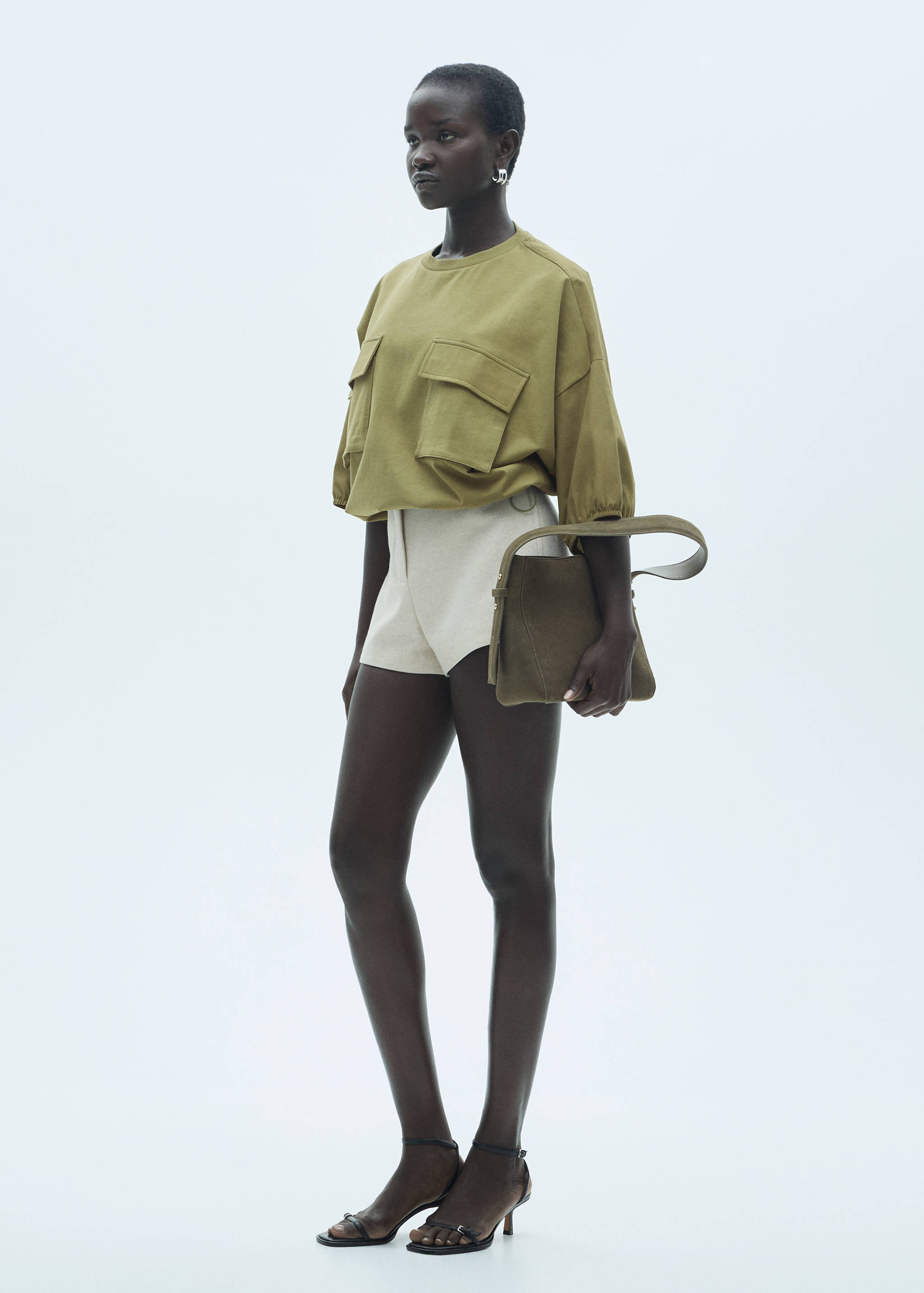 Katoenen T-shirt met zakken - Overzichtstekening