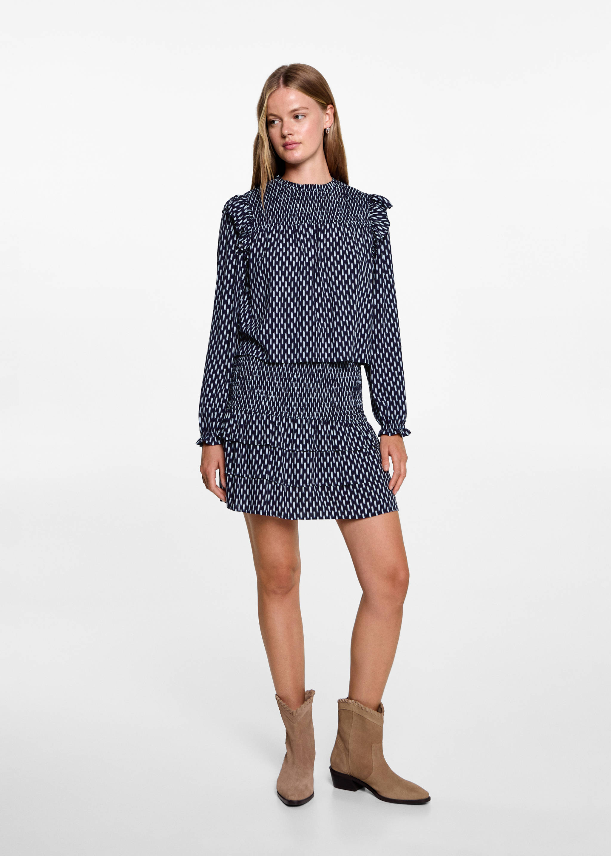 Falda fruncida volantes - Plano general