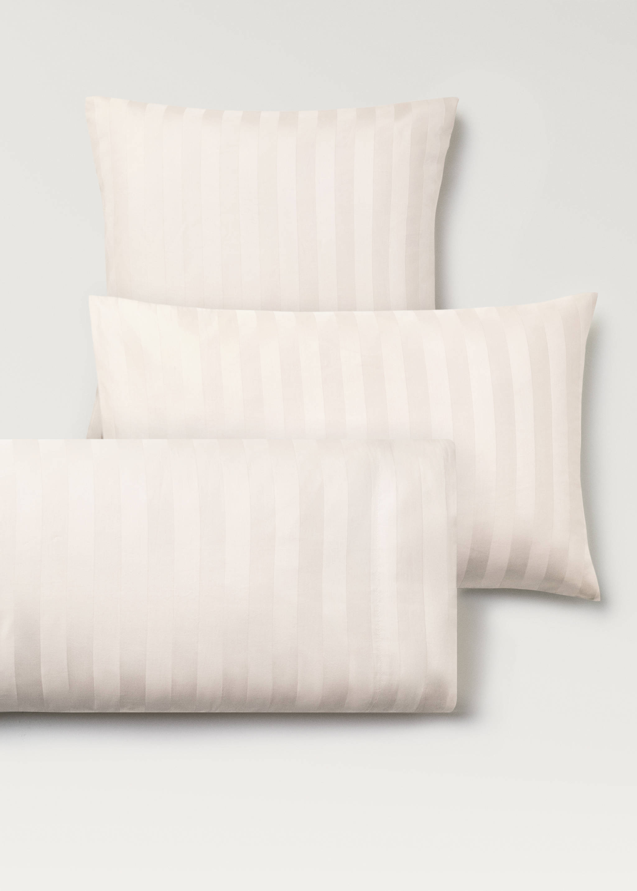 Two cotton satin jacquard striped pillowcases 50x75 cm - Details of the article 4