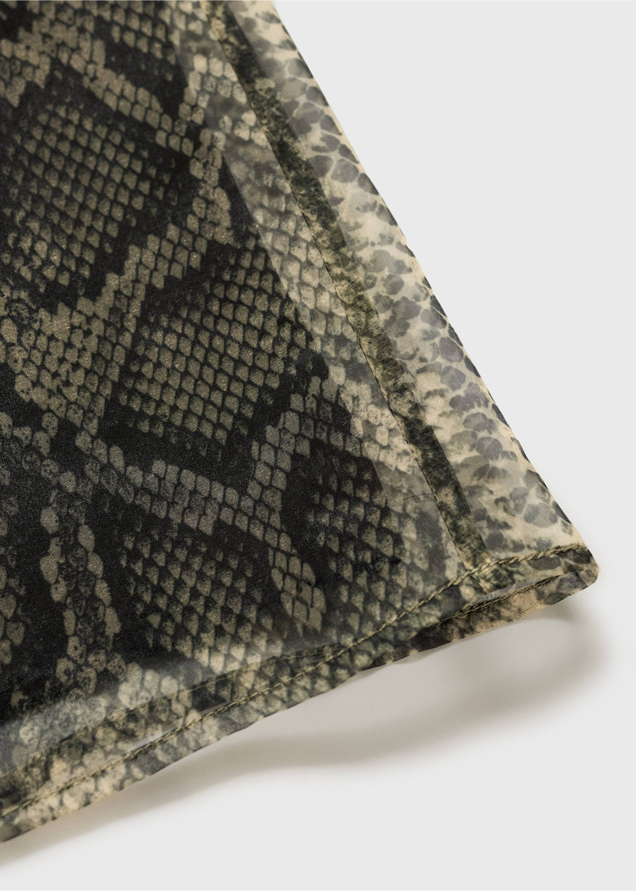 Organzové šaty s odhalenými zády - Detail zboží 0, Béžová. Ref: 77057682-00.