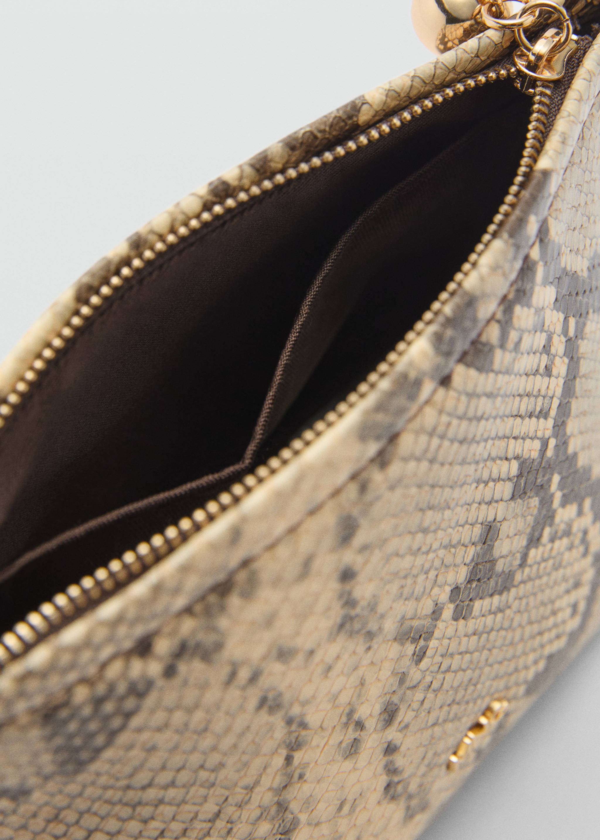 Faux-leather toiletry bag - Details of the article 1