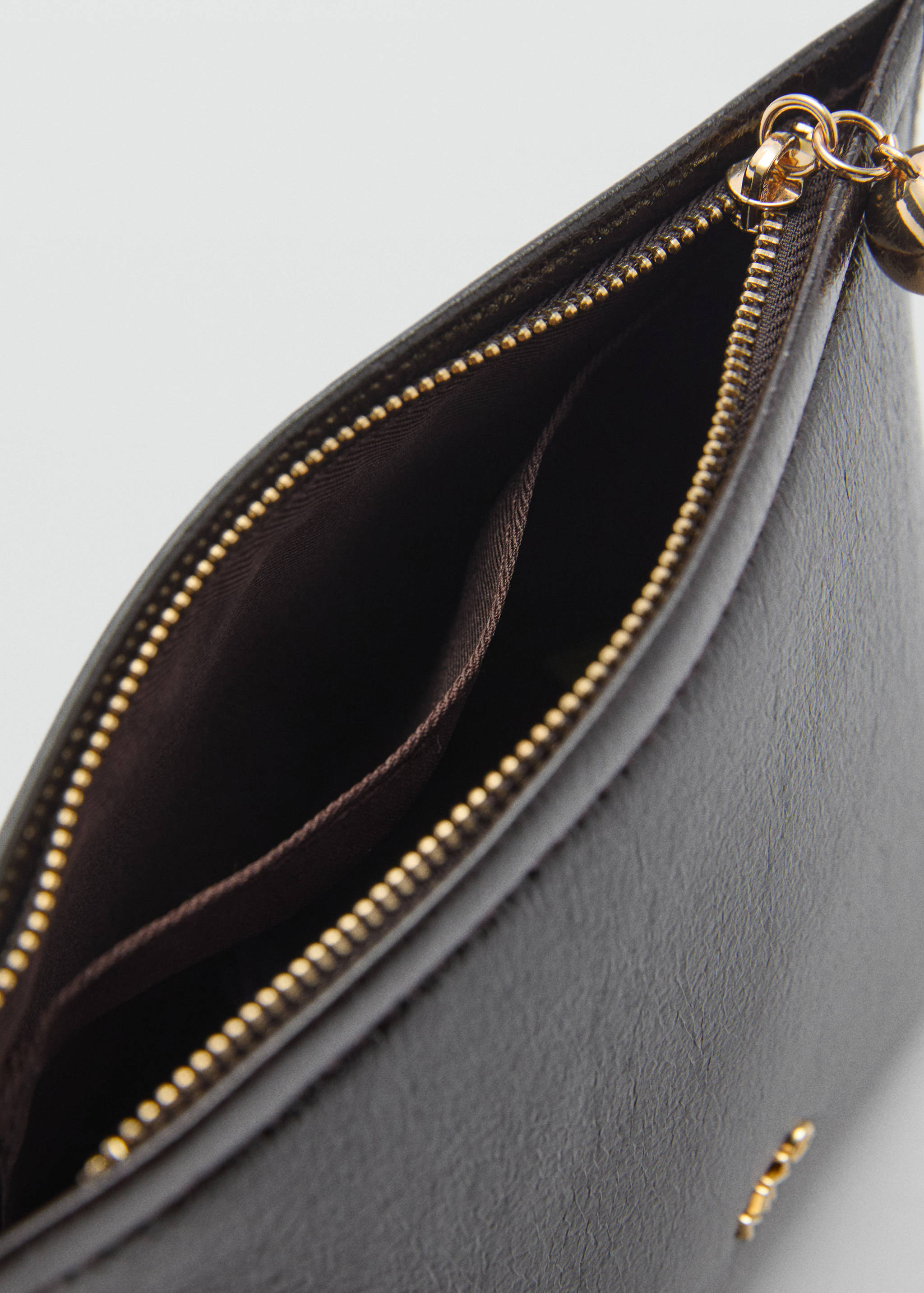 Faux-leather toiletry bag - Details of the article 1