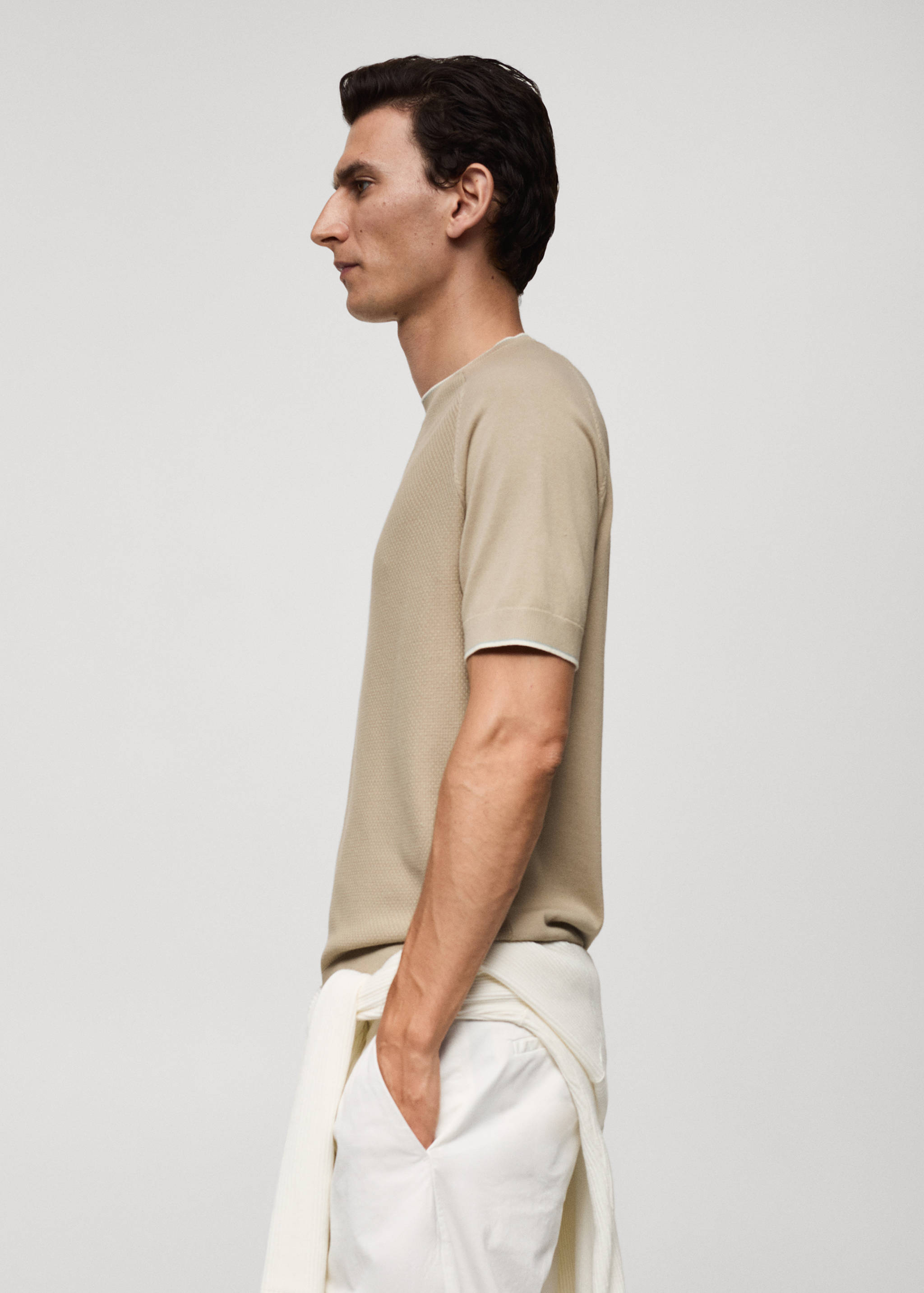 Structure thin knitwear t-shirt - Details of the article 2