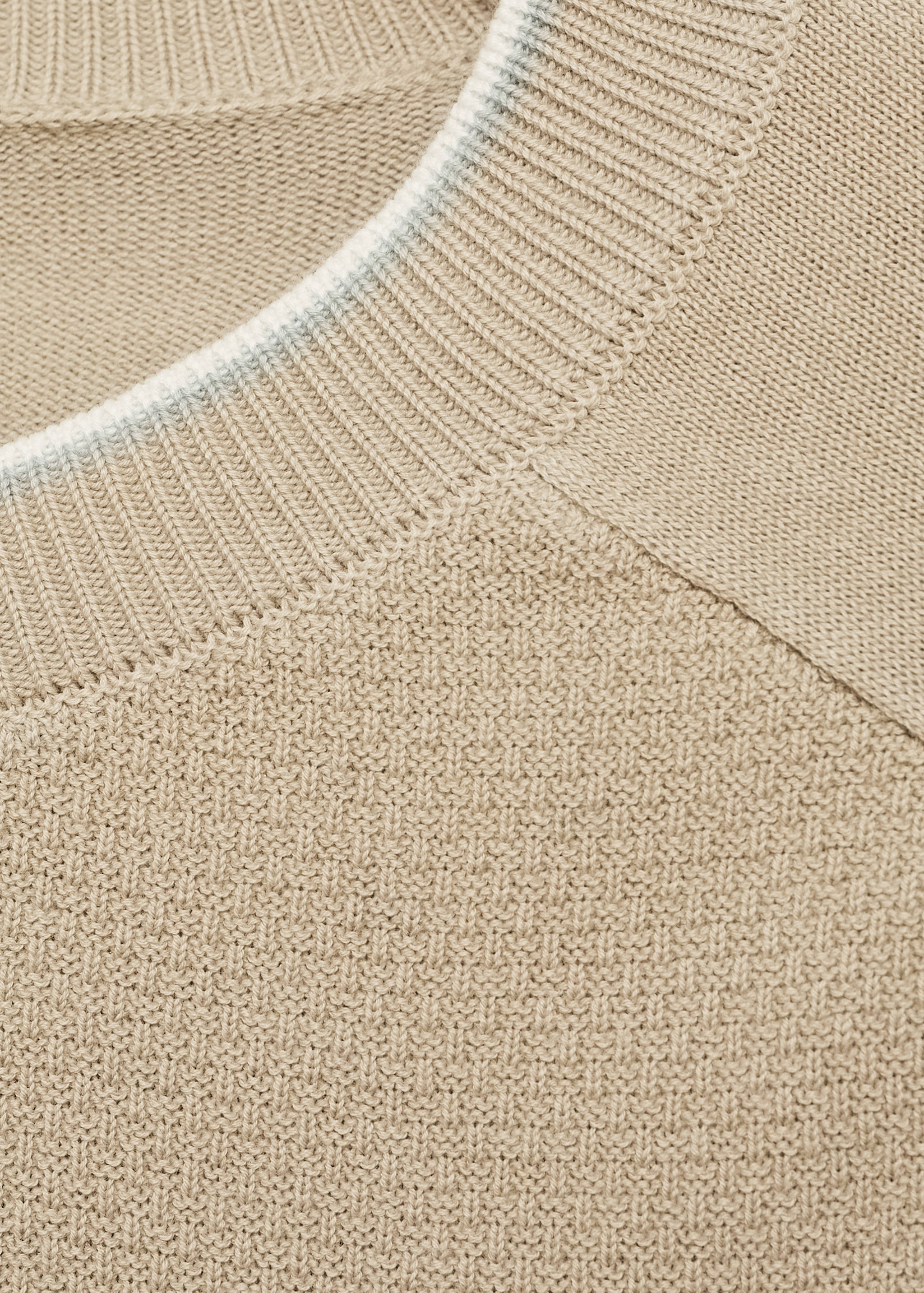 Structure thin knitwear t-shirt - Details of the article 8