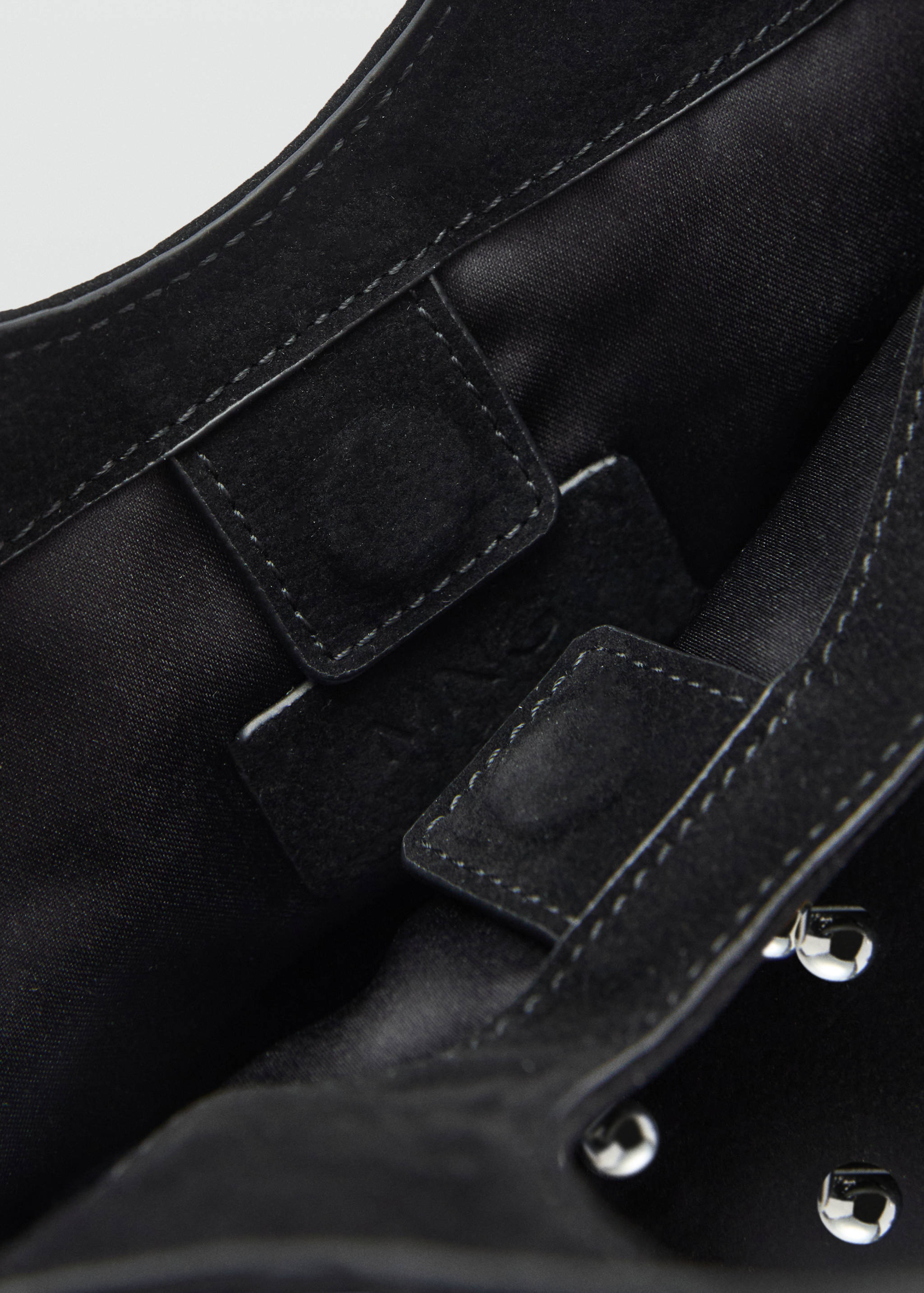 Bolso de mano tachuelas decorativas - Detalle del artículo 2