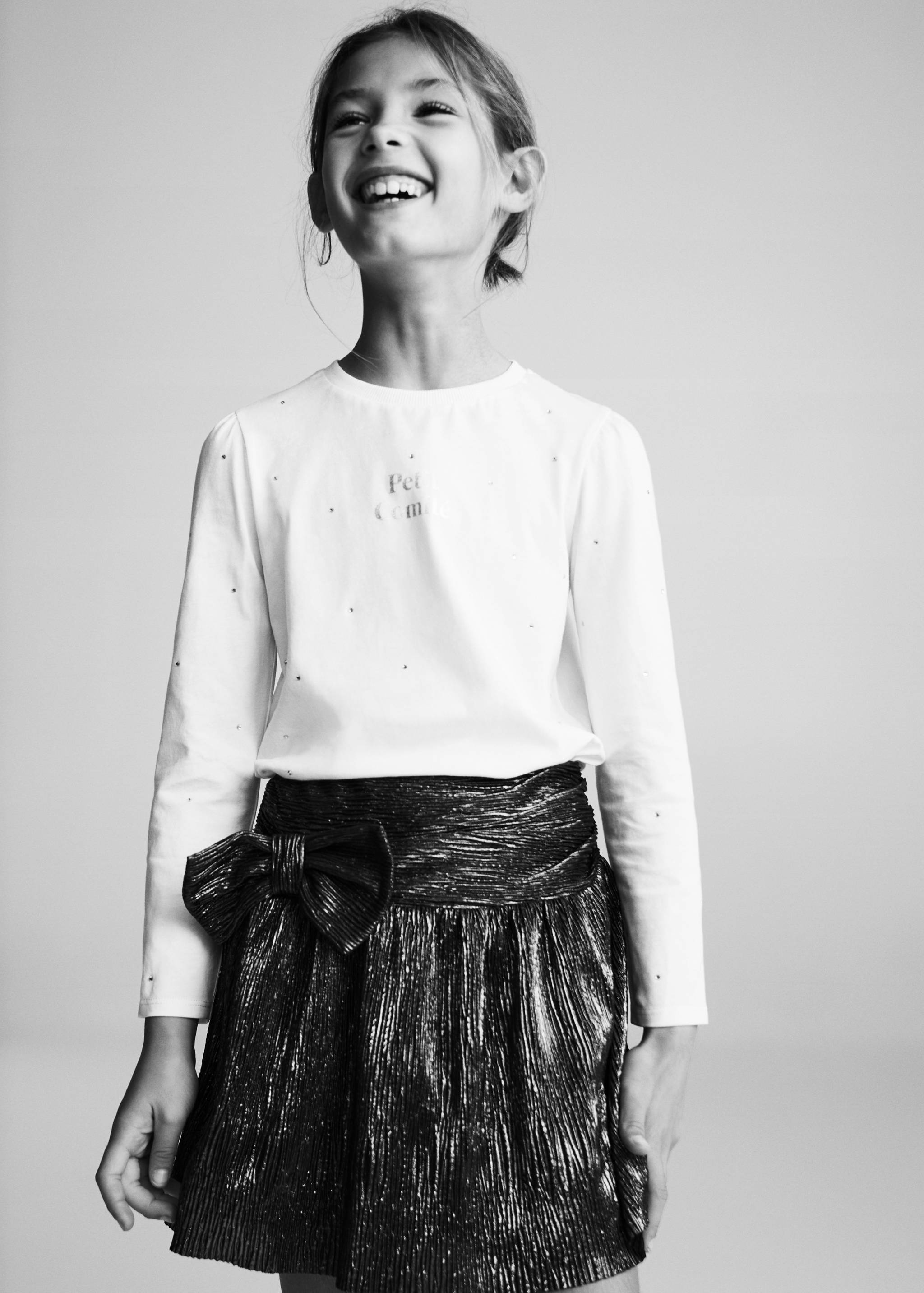 Long-sleeved t-shirt with rhinestone detail - Medium plane