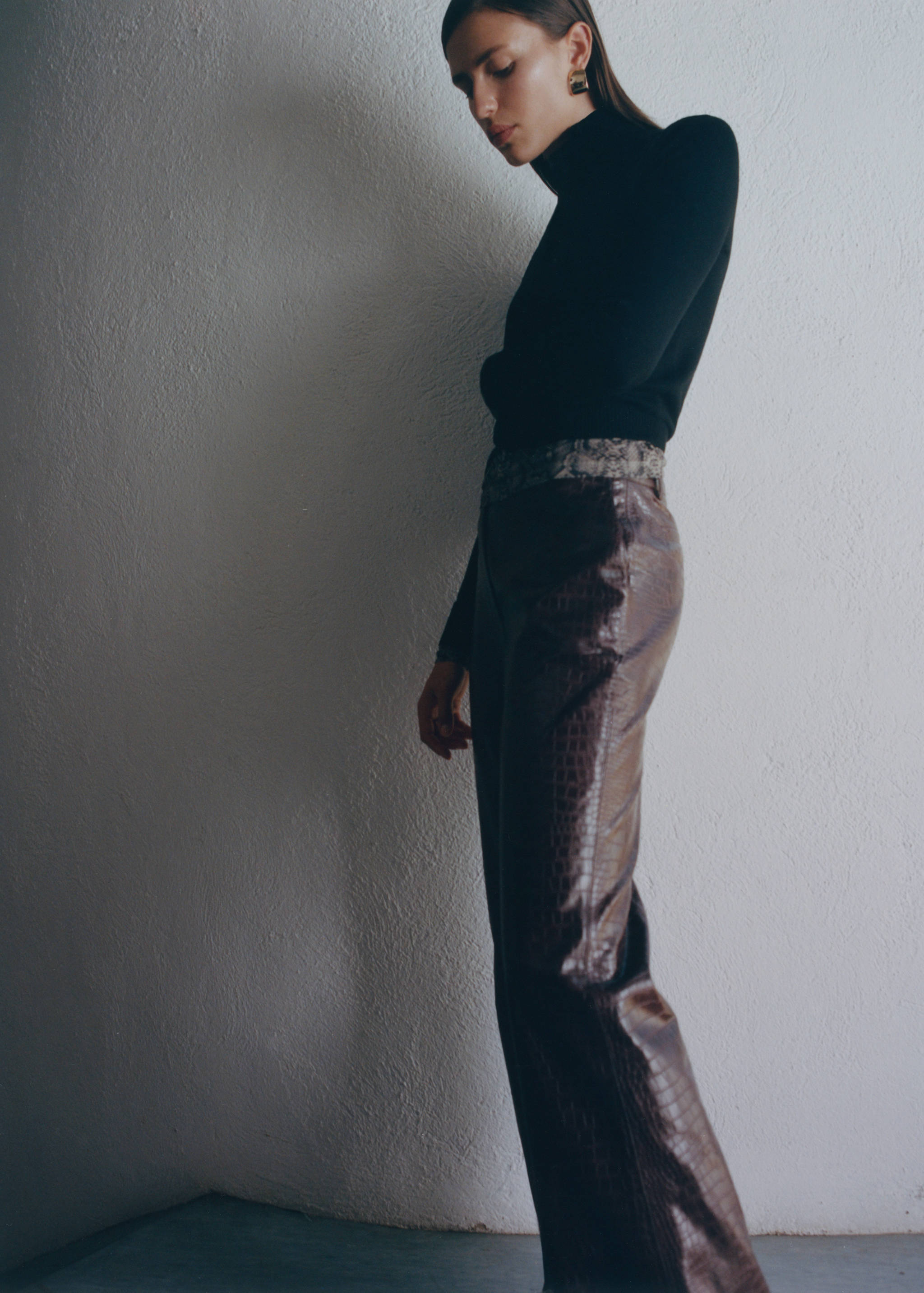 Fine knit sweater with buttons - Details of the article 6