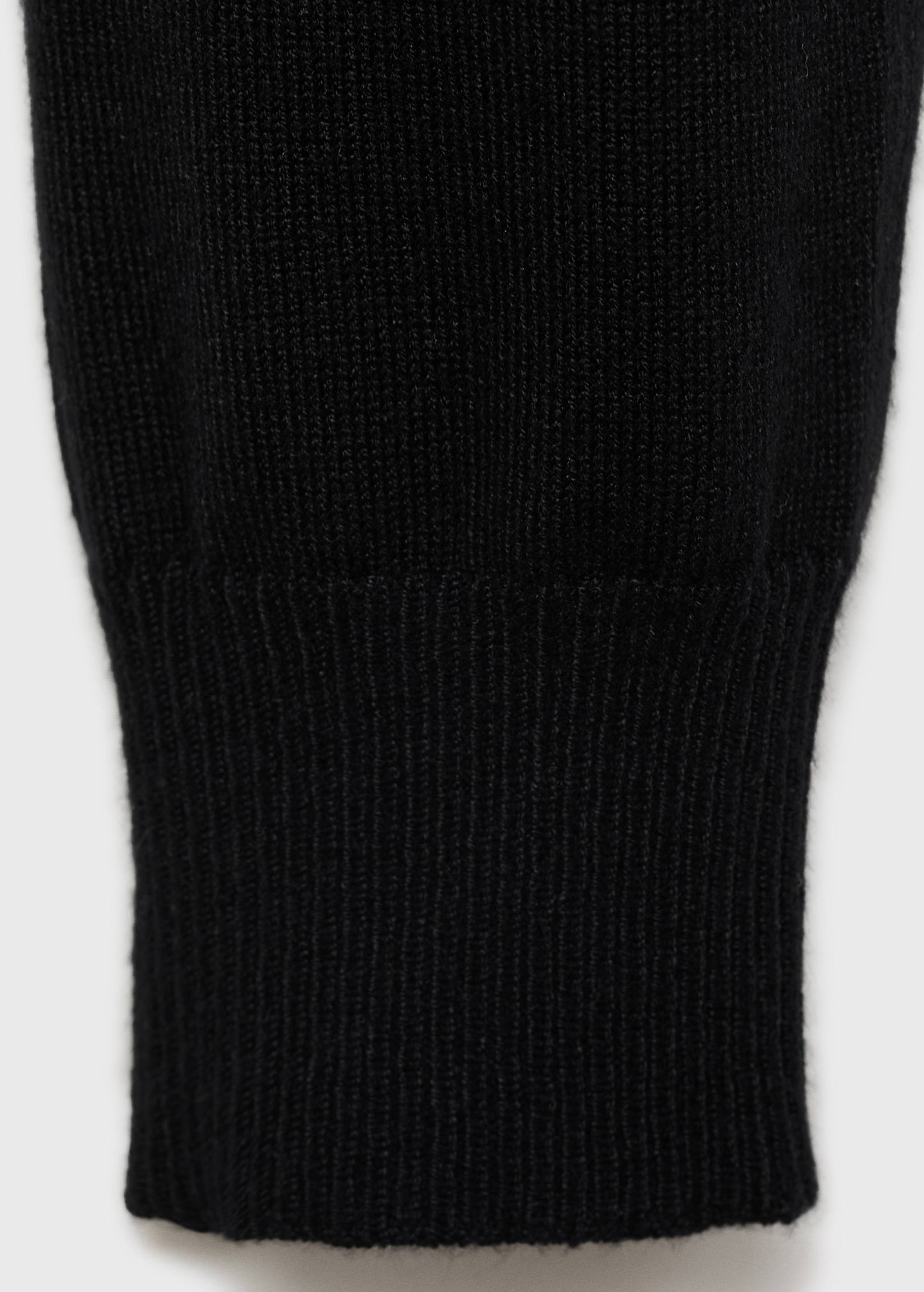 Fine knit sweater with buttons - Details of the article 0