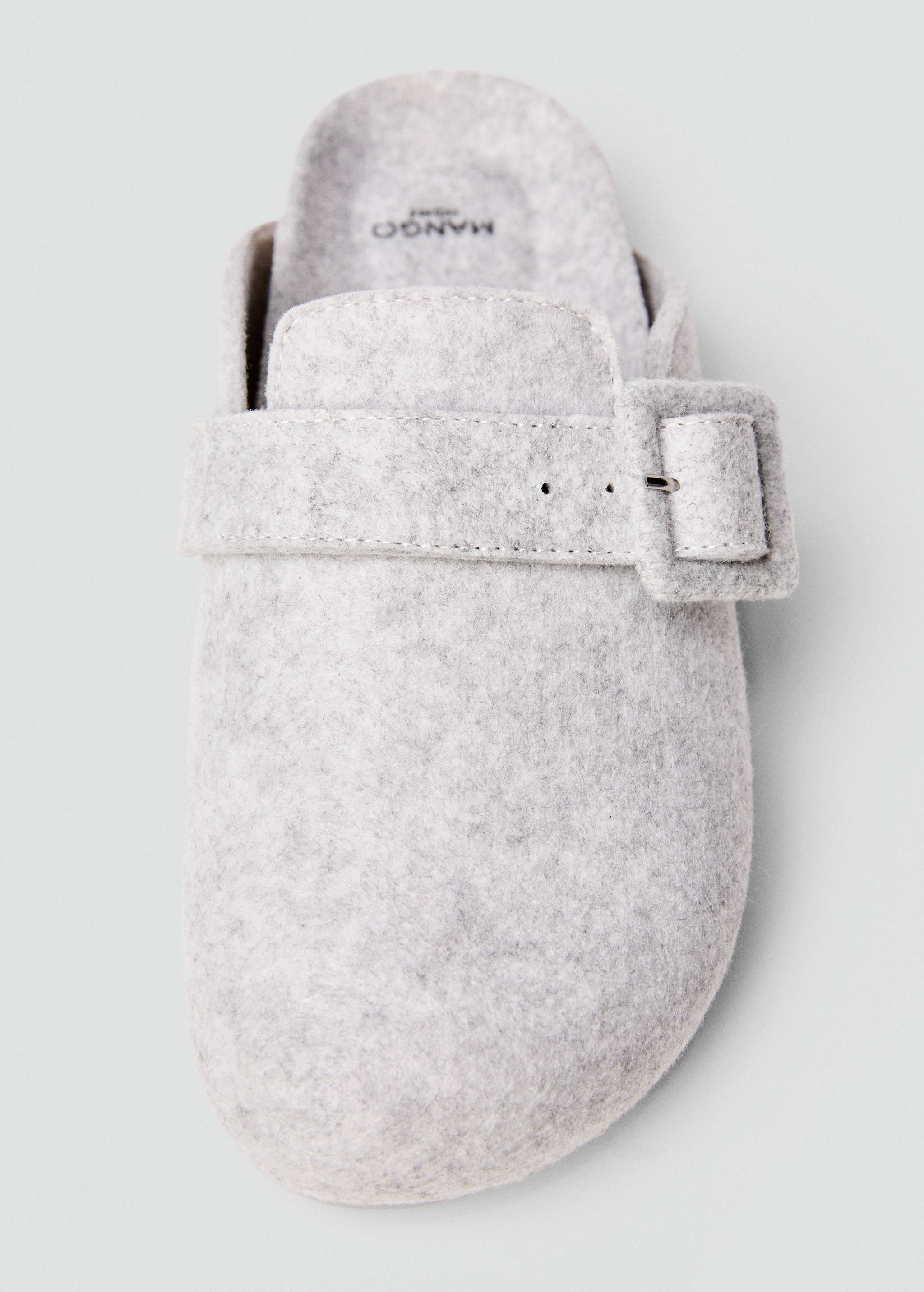 Clog house slippers - Details of the article 2
