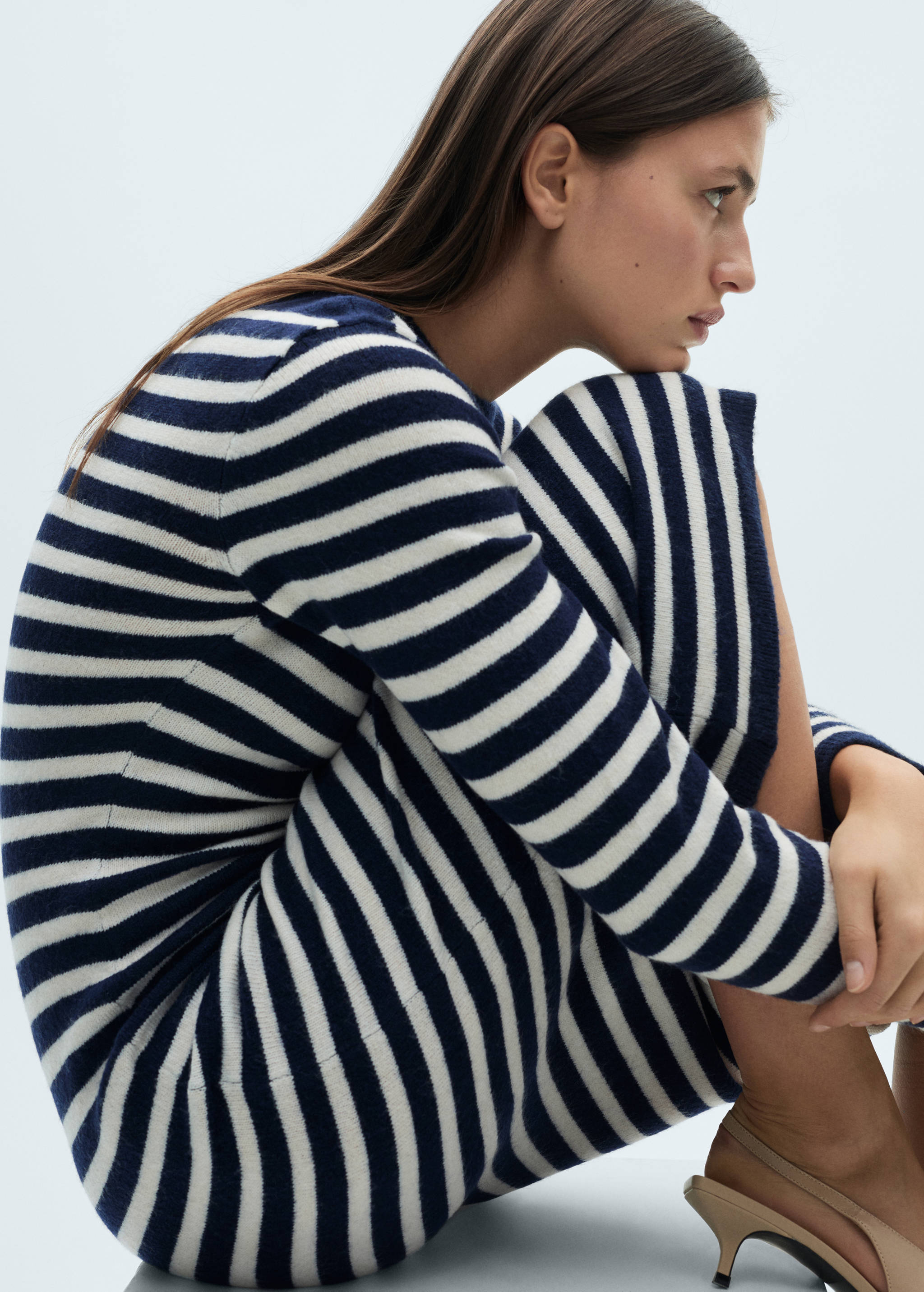 Striped sweater dress - Details of the article 2