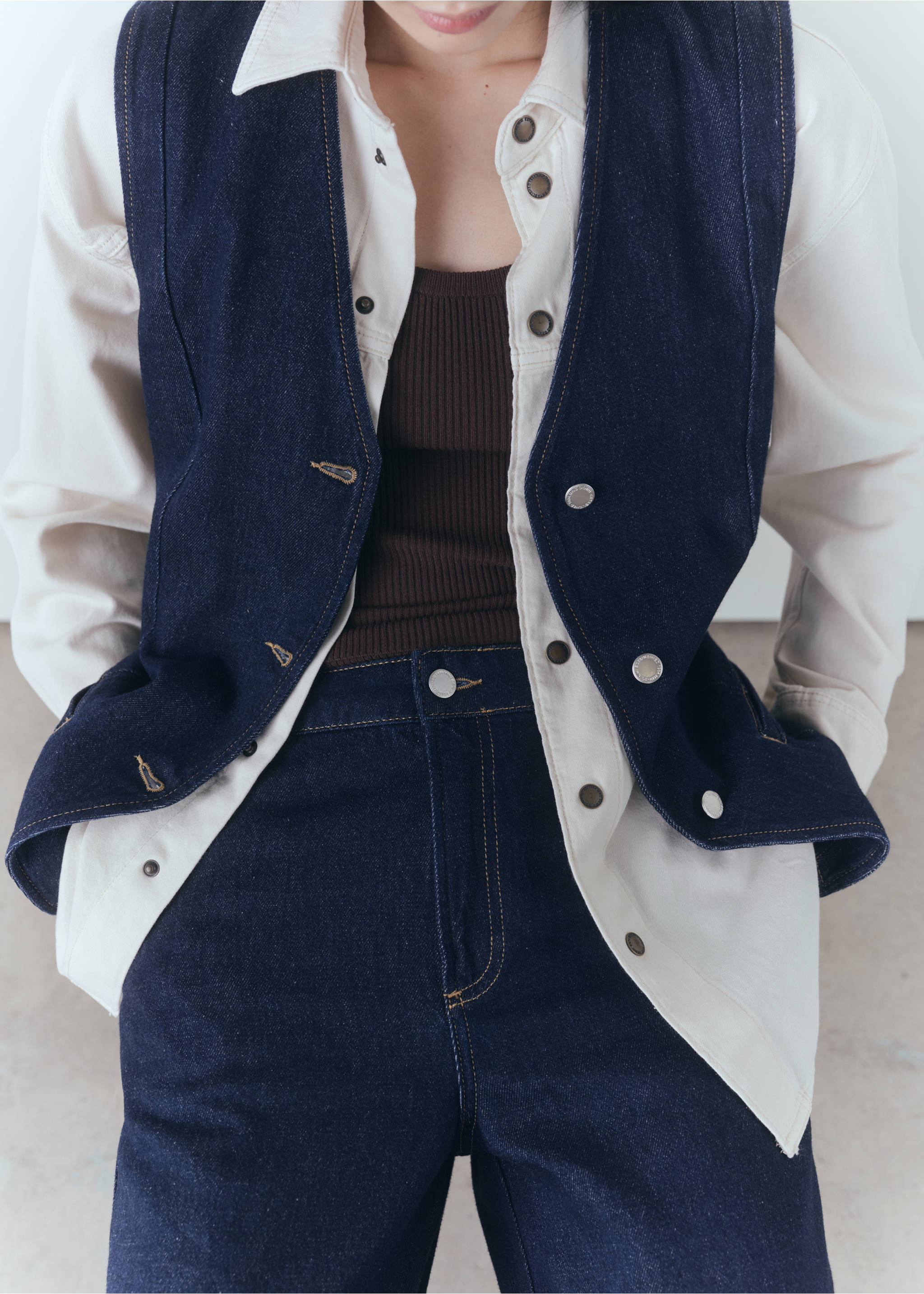 Jeans wideleg rinse-wash - Artikkeldetalj 6, Blå. Ref: 77058285-00.