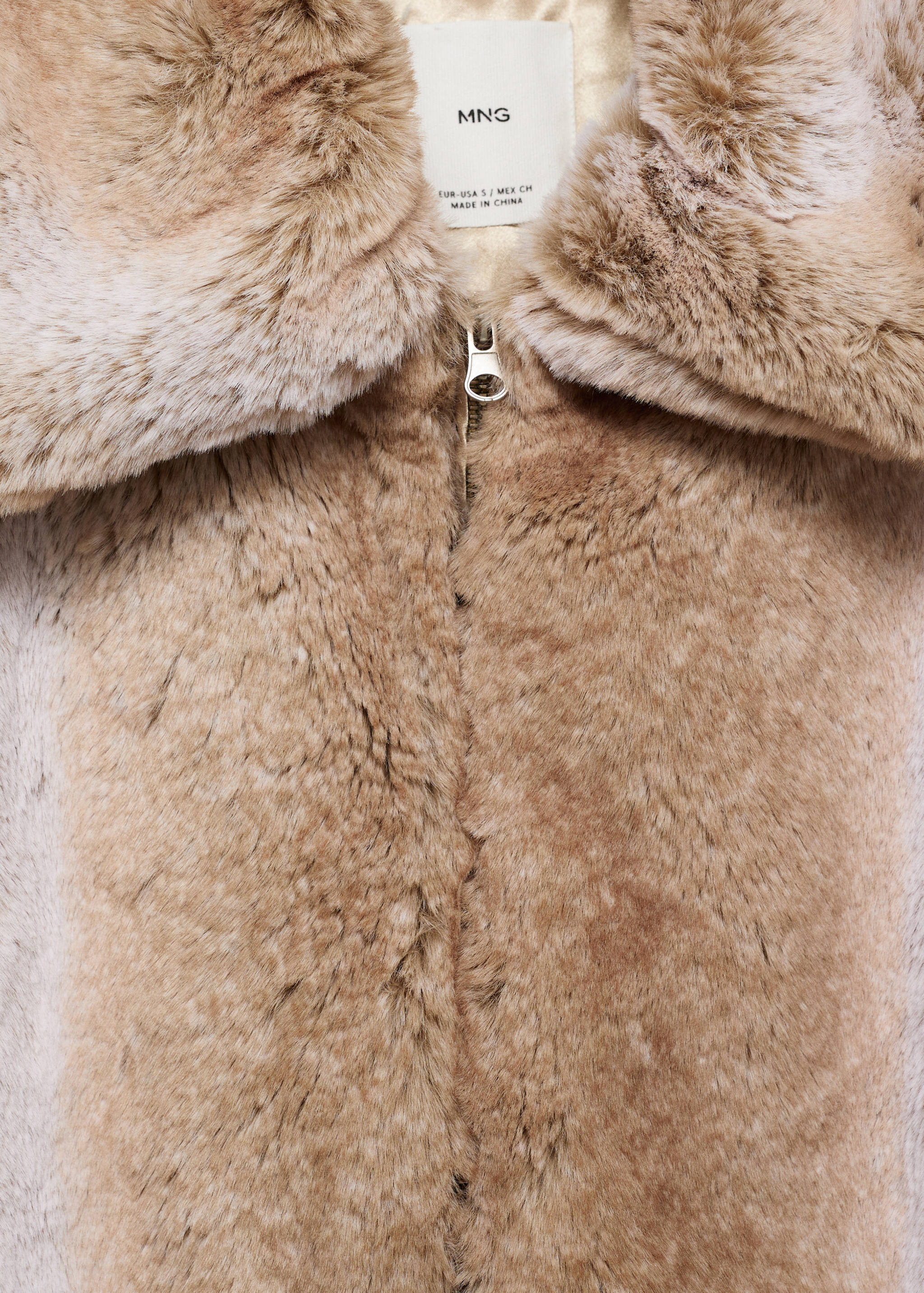 Faux-fur jacket with lapels - Details of the article 8