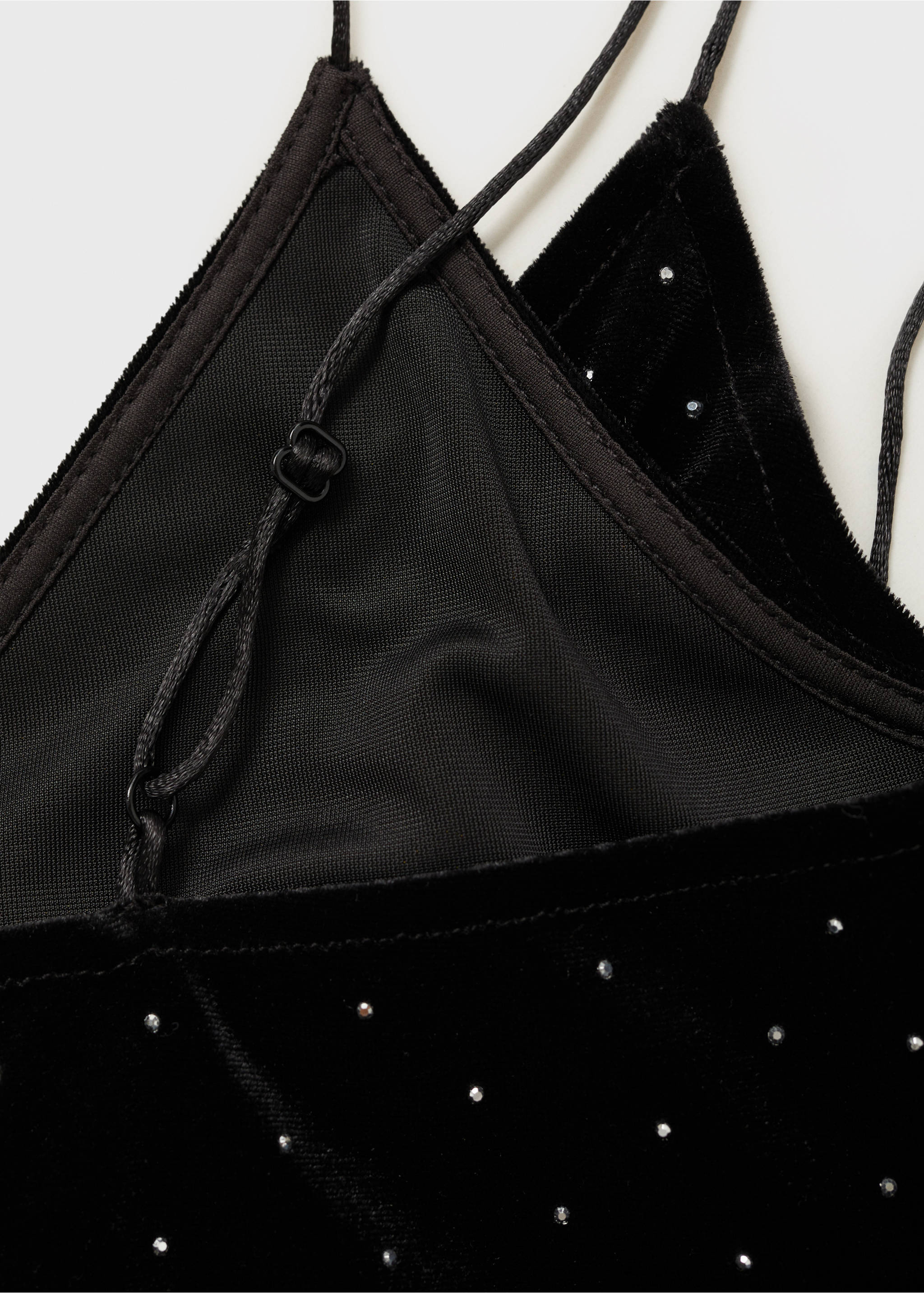 Strasszköves bársonyfelső - A termék adatai 0, Fekete. Ref: 77059059-00.