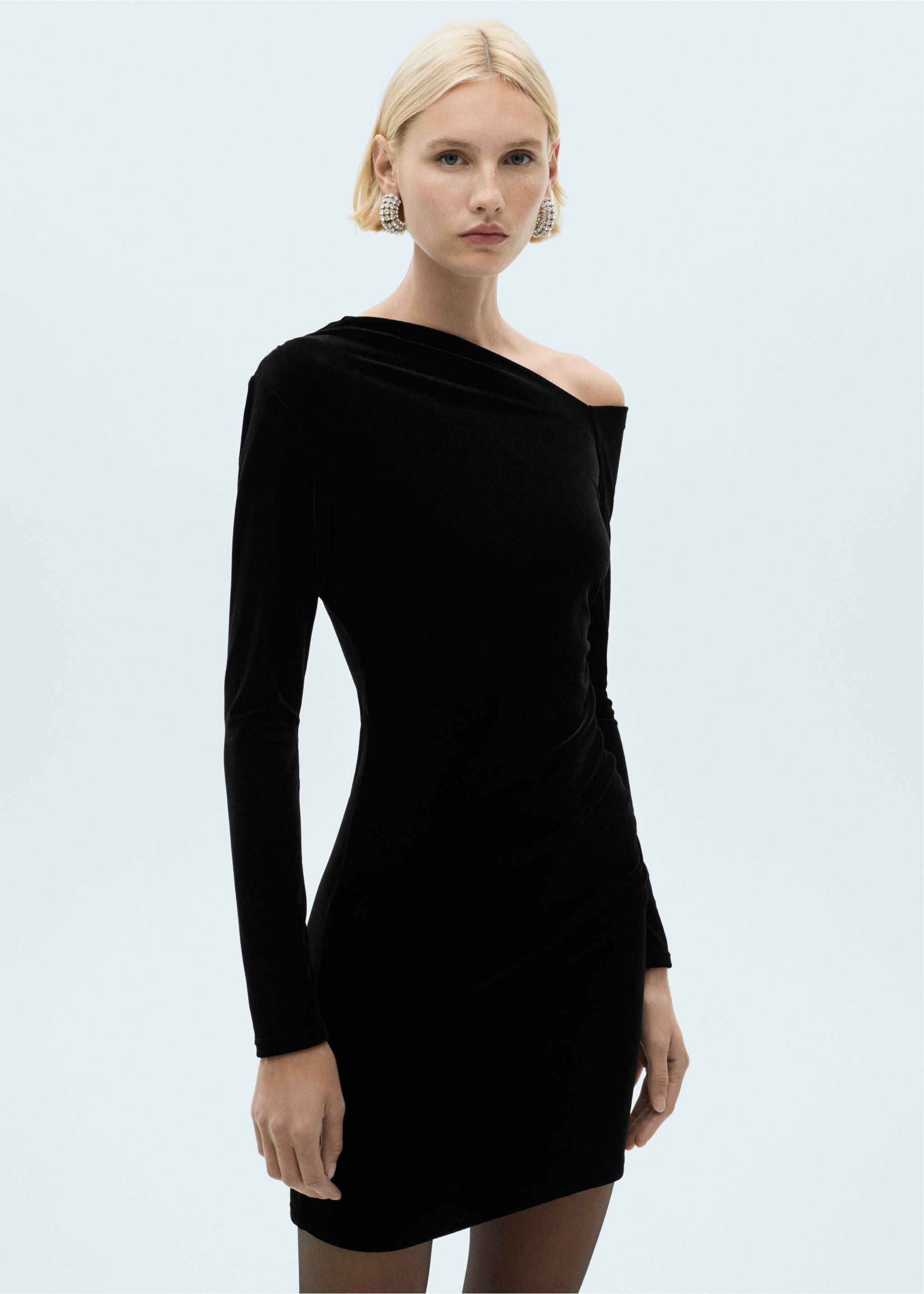Asymmetric velvet dress - Medium plane, Black. Ref: 77059062-00.