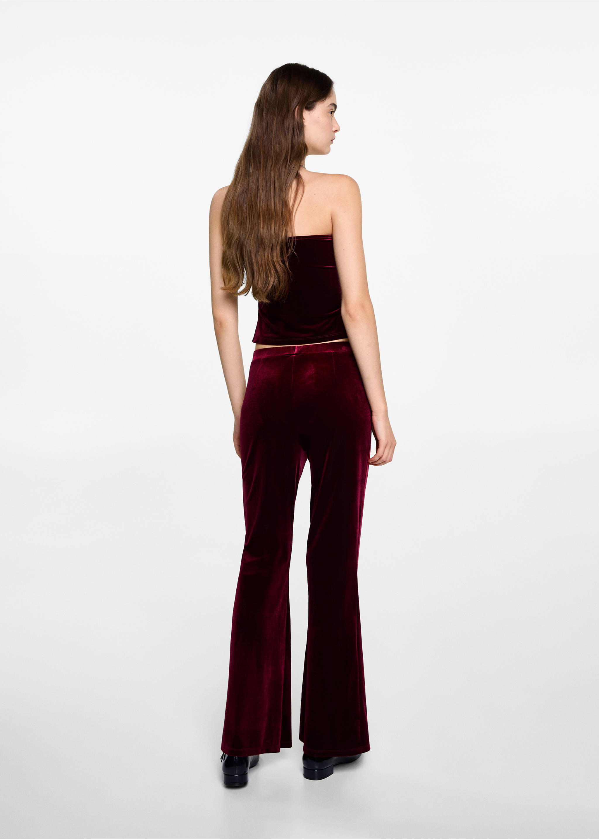 Flared velvet trousers - Reverse of the article, Maroon. Ref: 77059066-00.