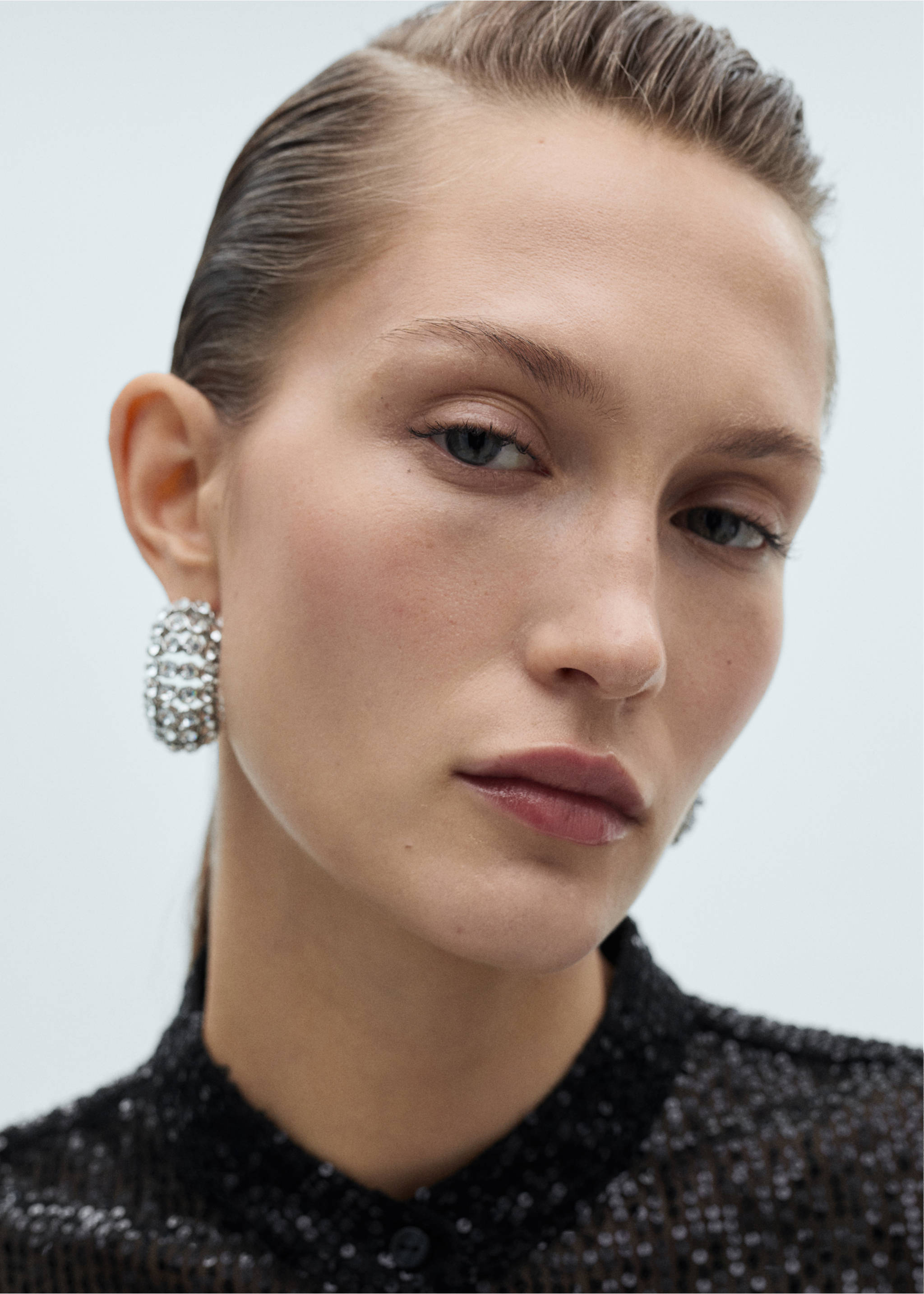 Semi-transparent sequined shirt - Détail de l'article 1, Noir. Ref: 77059067-00.