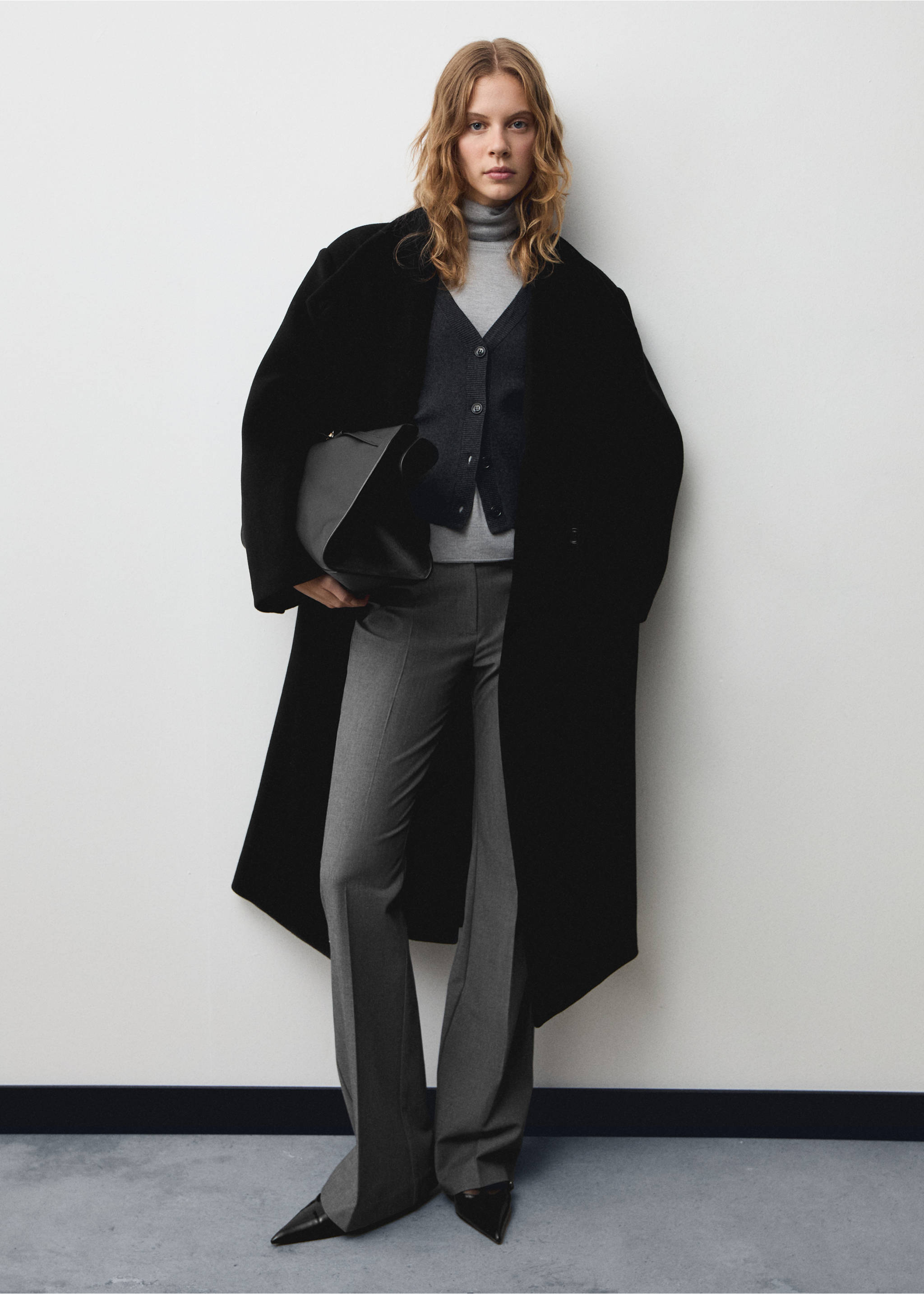 Turtleneck virgin wool coat - General plane, Black. Ref: 77059075-00.
